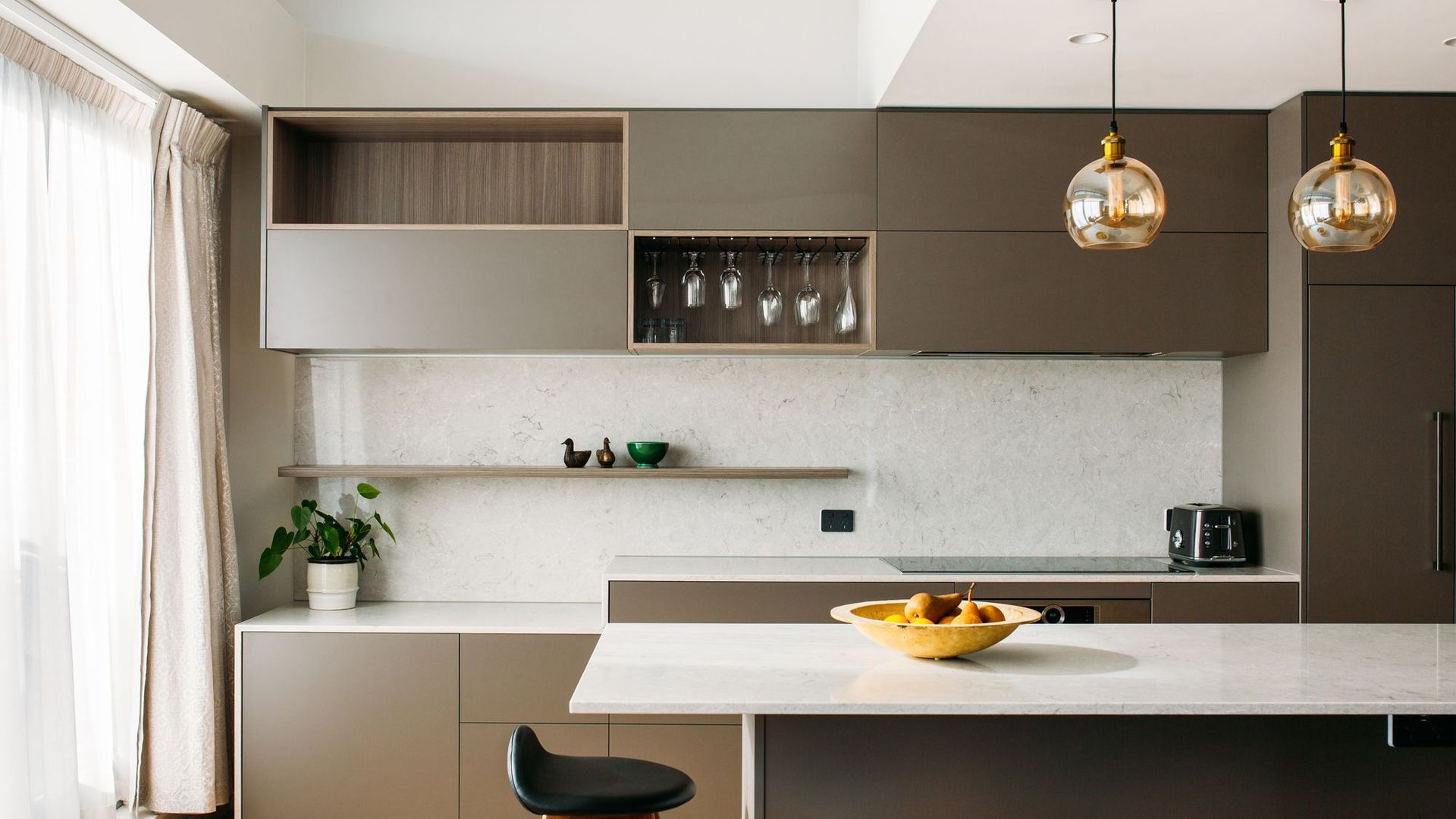 City Apartment Kitchen banner