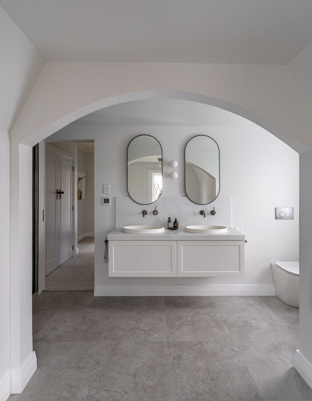 Arch-shot-bathroom-woodside.jpg
