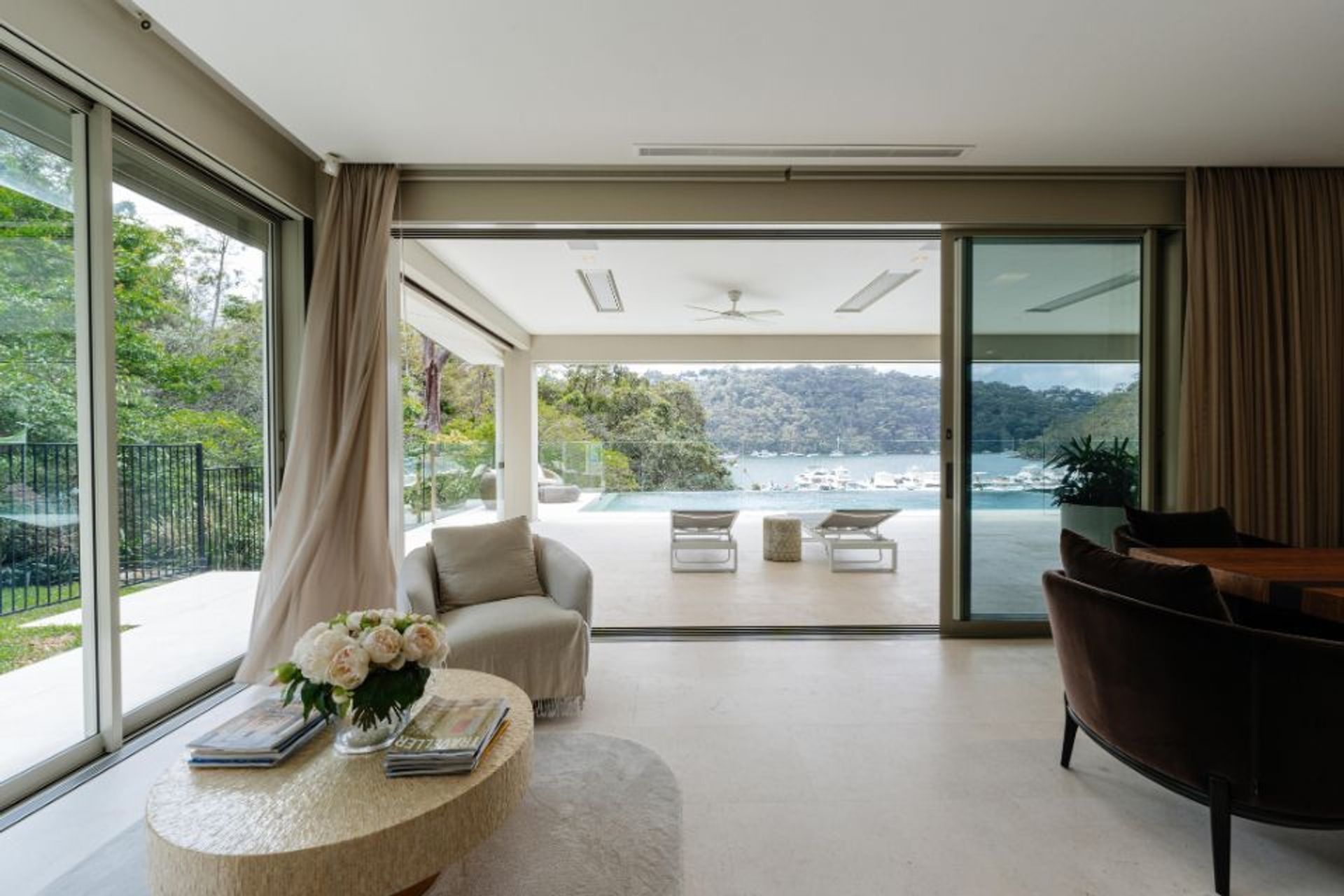 Crema Vialle Limestone Honed