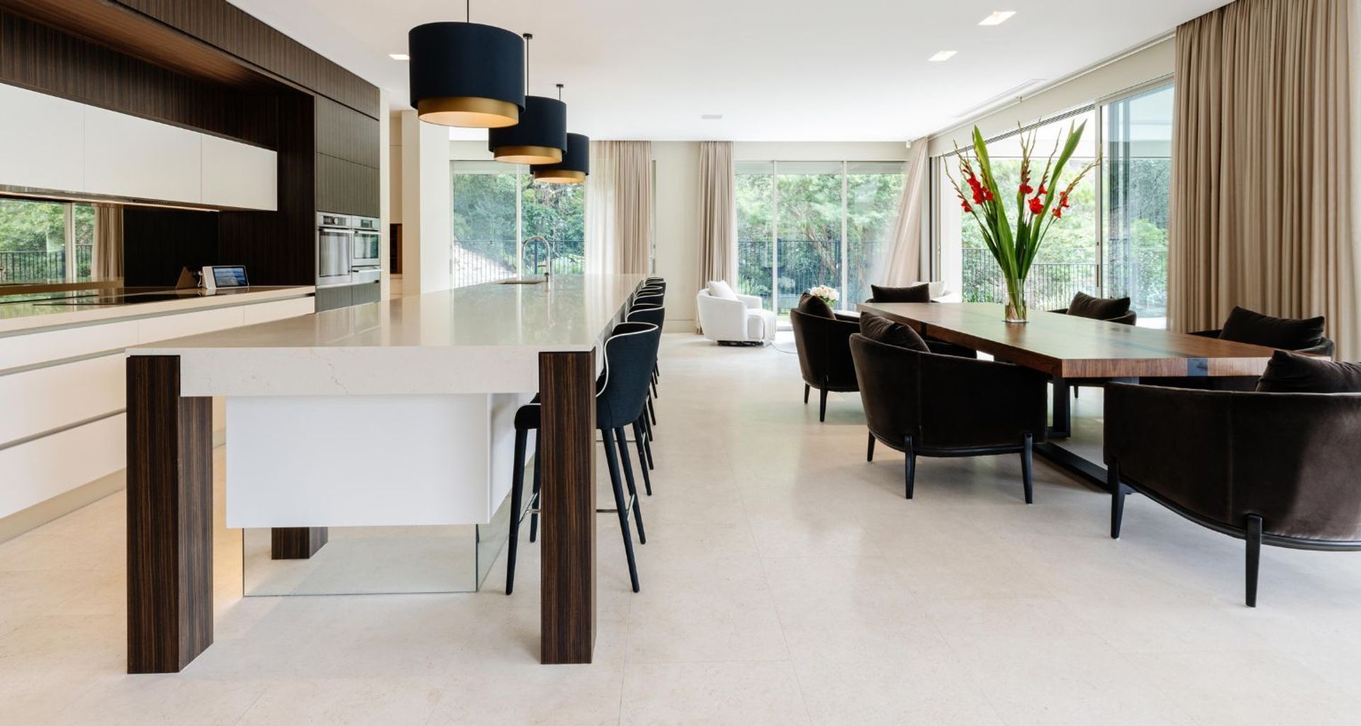 Crema Vialle Limestone Honed