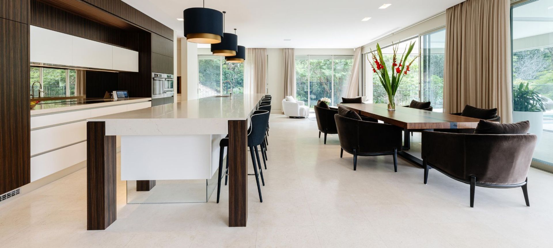 Crema Vialle Limestone Honed