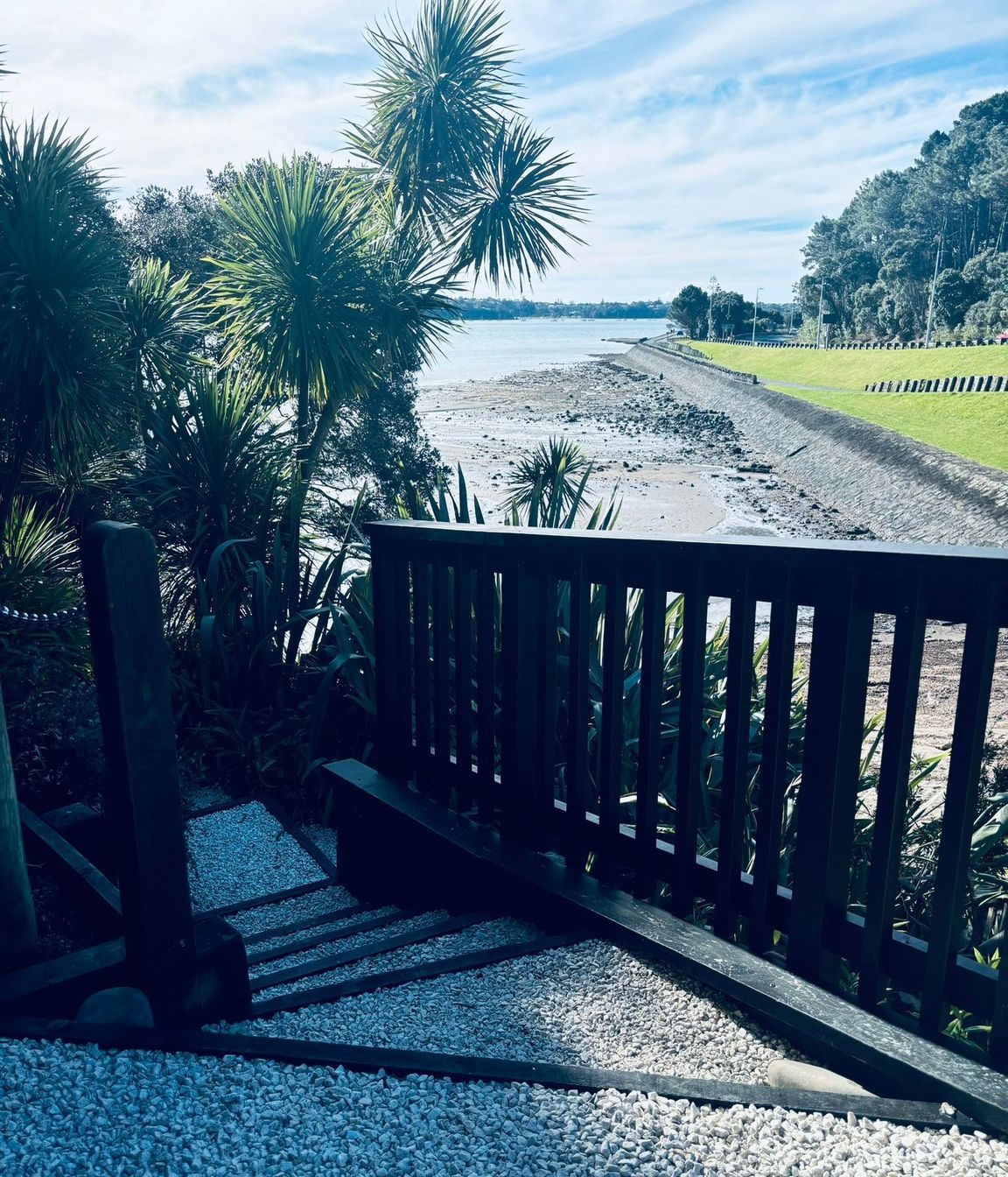 Aucklands-best-retaining-wall-contractors.JPEG