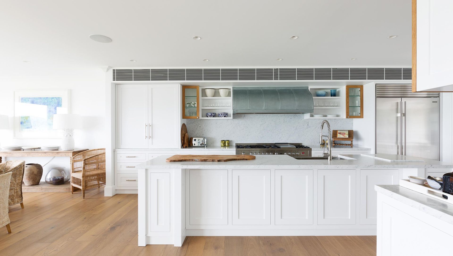 Iluka Road, Palm Beach banner