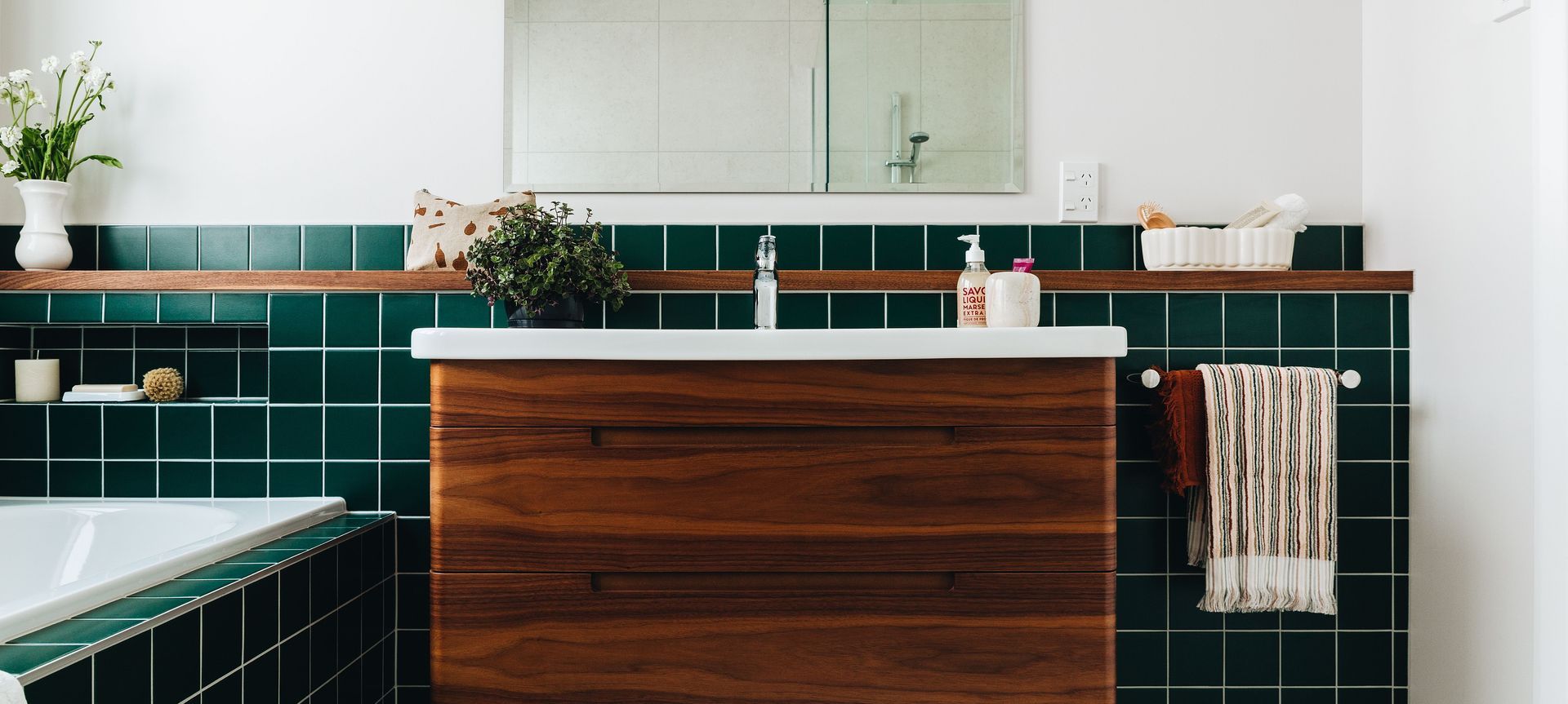 Eastbourne Green Bathroom banner