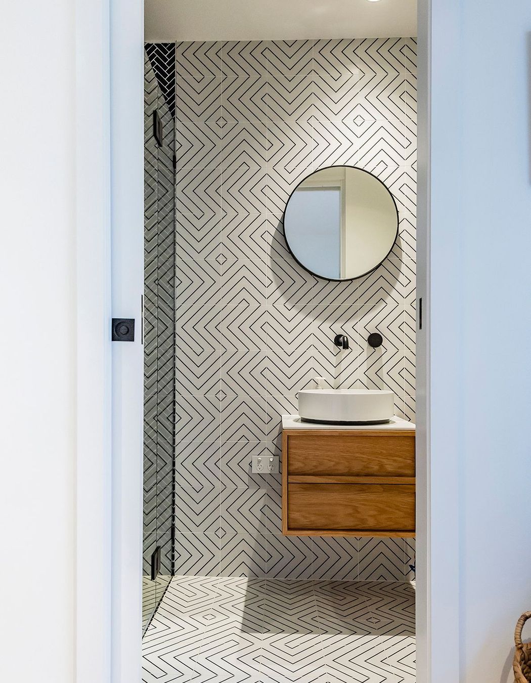 **Seaside Apartment Three Bronte.