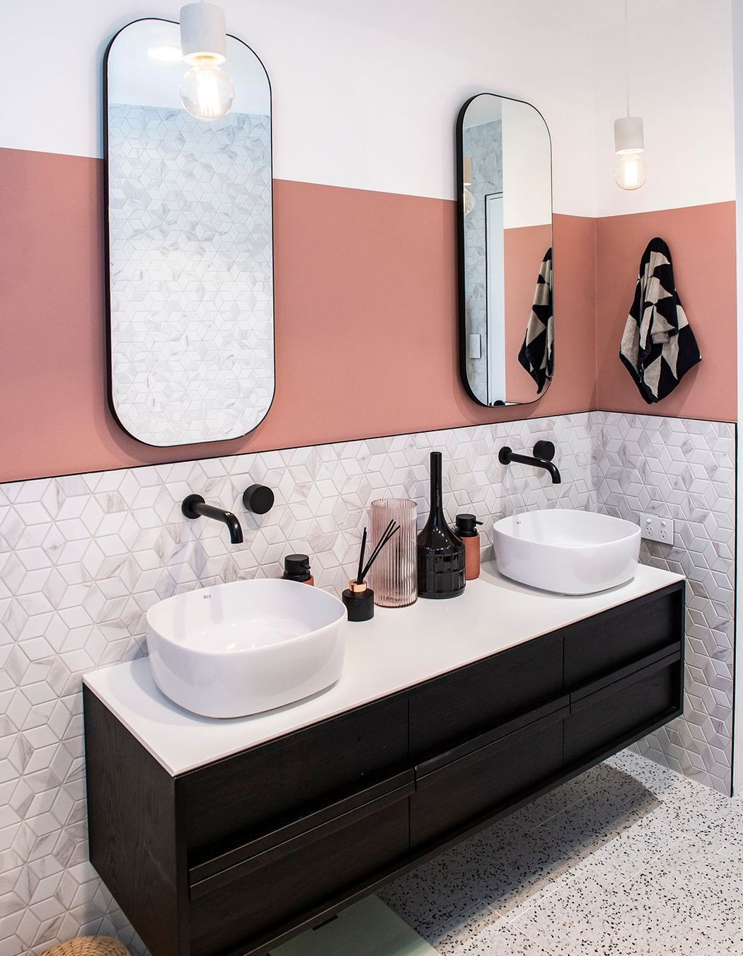 **Seaside Apartment Three Bronte.