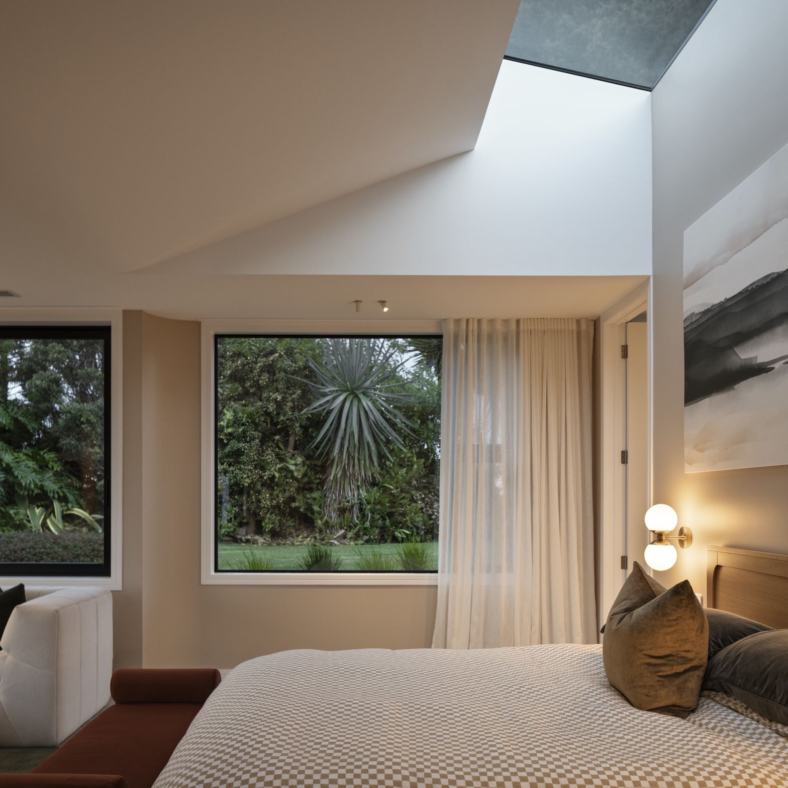 BEDROOM-FROM-ENTRY.jpeg