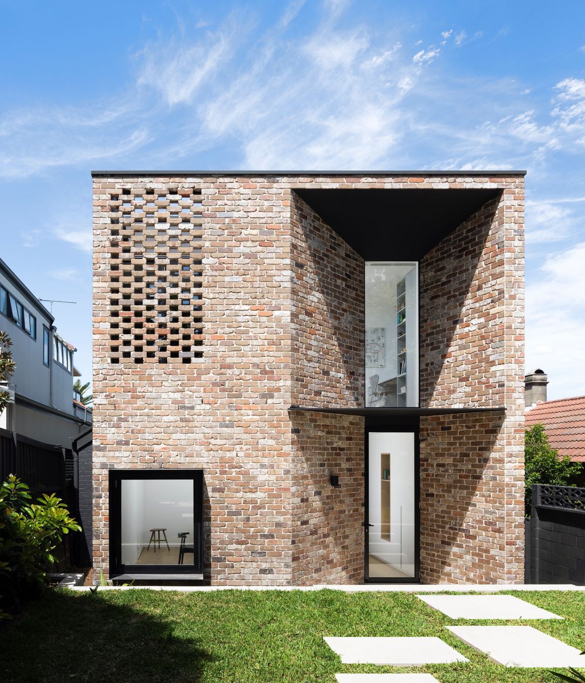 BRCAR-MORONEY-Brick-House-00126-V5-HR-v4.jpg