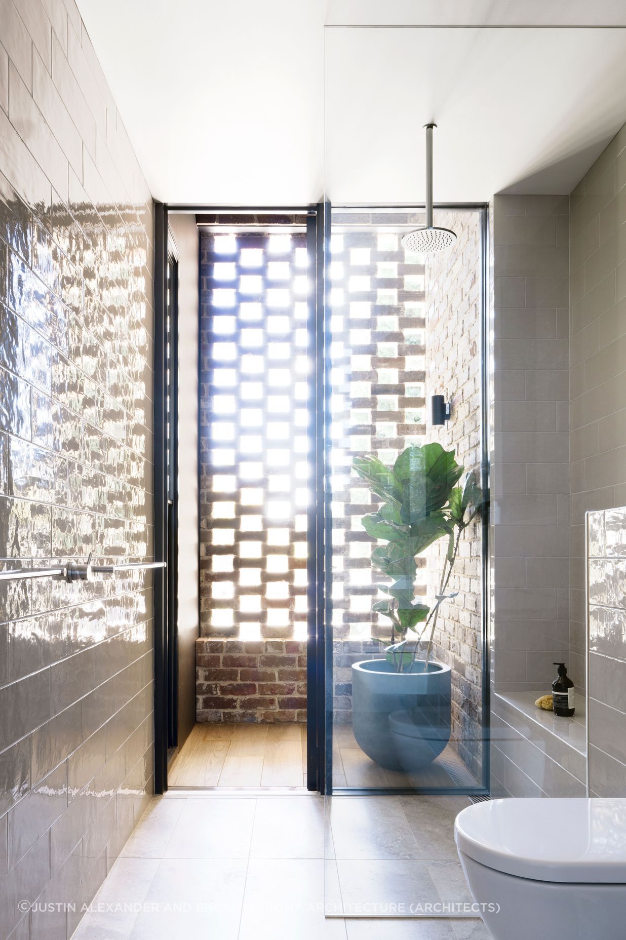 BRCAR-MORONEY-Brick-House-00727-V5-HR.jpg