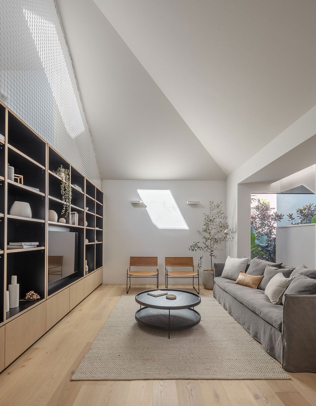 Llewellyn St, Balmain