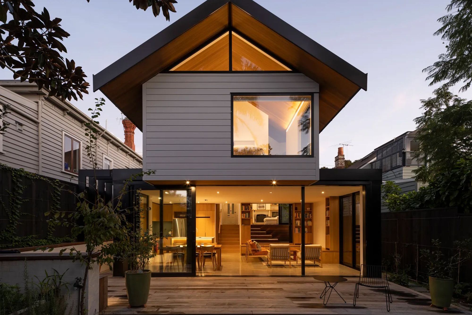 A new addition enhanced this character villa in Auckland’s Ponsonby. “Characteristic of the area, there was little space between neighbouring properties so we had to be careful to enhance light and views while maintaining privacy as much as possible,” says Jonathan Smith of Matter Architects. “The site runs from the street longways to the north and is beautifully positioned over the top of a natural valley.” To tie the addition to the original villa, similar materials were used, such as the horizontal weatherboards. “We used negative detailing that replicated corner mouldings but in a more modern way.”