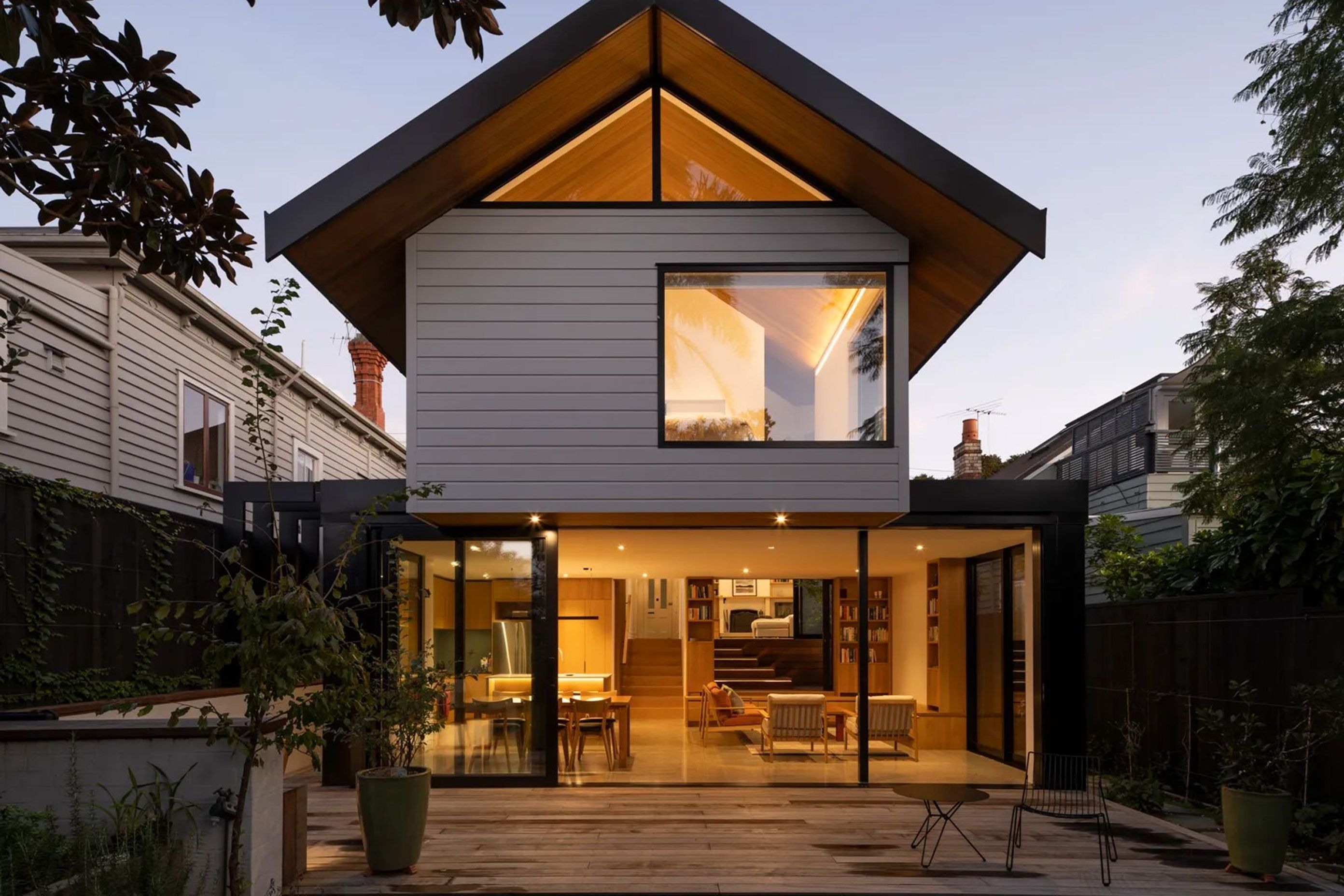 A new addition enhanced this character villa in Auckland’s Ponsonby. “Characteristic of the area, there was little space between neighbouring properties so we had to be careful to enhance light and views while maintaining privacy as much as possible,” says Jonathan Smith of Matter Architects. “The site runs from the street longways to the north and is beautifully positioned over the top of a natural valley.” To tie the addition to the original villa, similar materials were used, such as the horizontal weatherboards. “We used negative detailing that replicated corner mouldings but in a more modern way.”