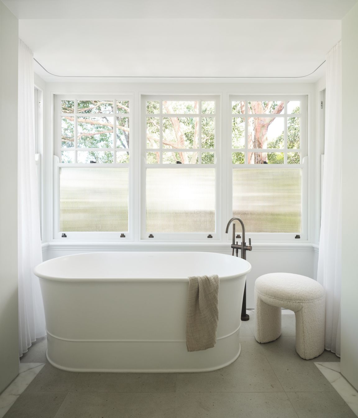 Barcom-Master-Ensuite-Bath-3.jpg