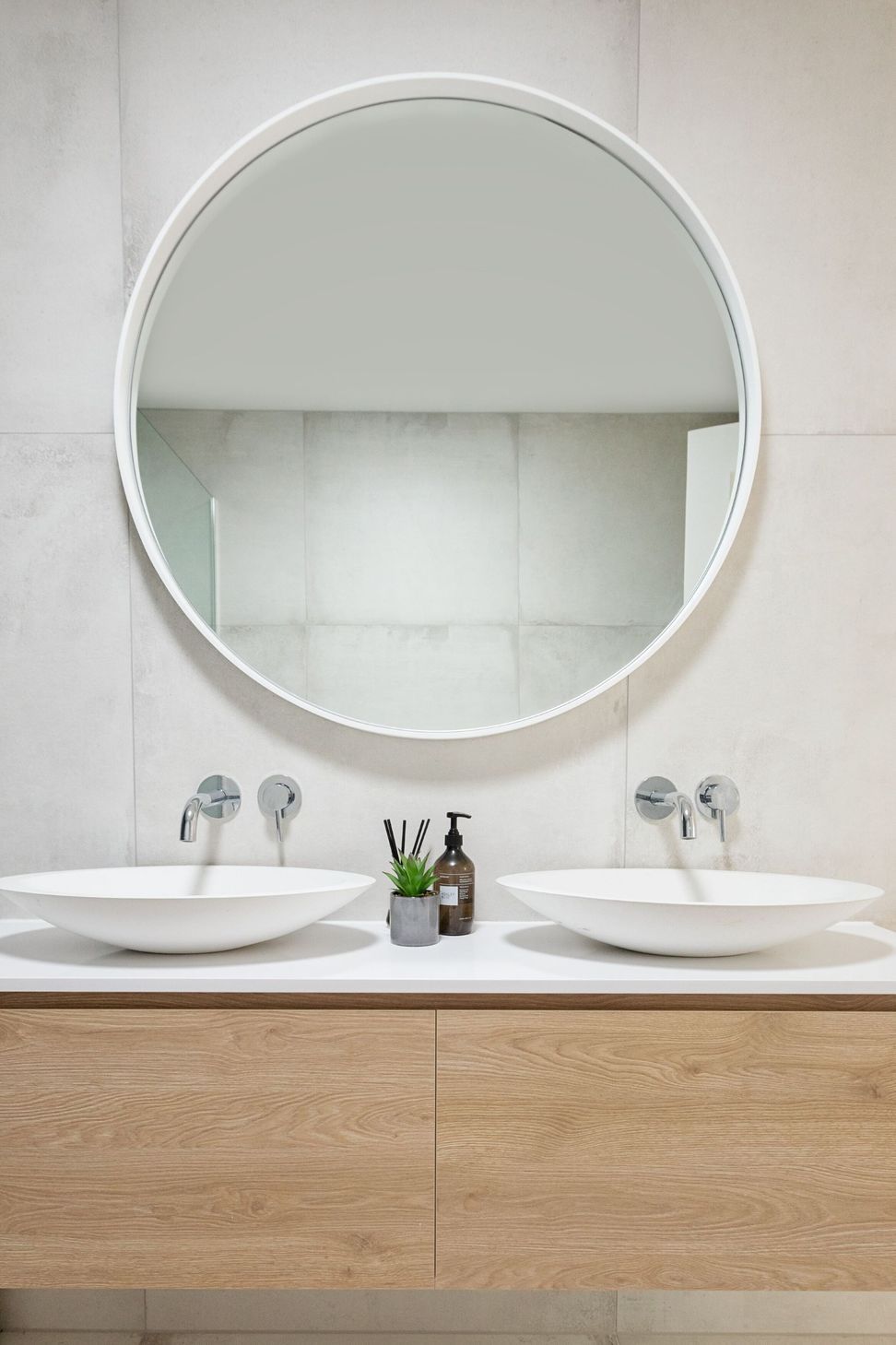 Bathroom-3-small5045.jpeg