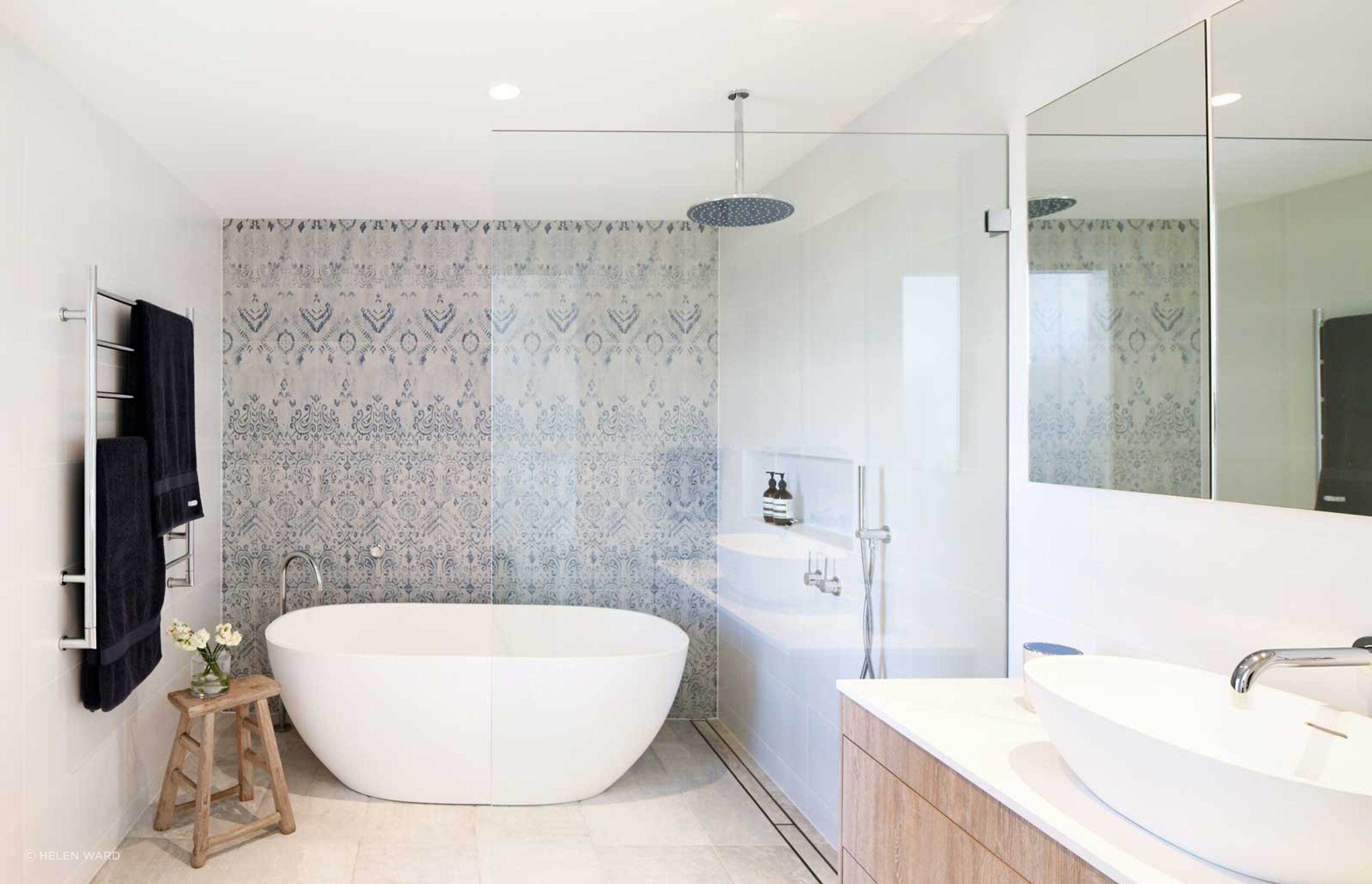 Bathroom-vanity-cabinet-design-luxury-bathroom-renovation-premier-kitchens-australia-03.jpg