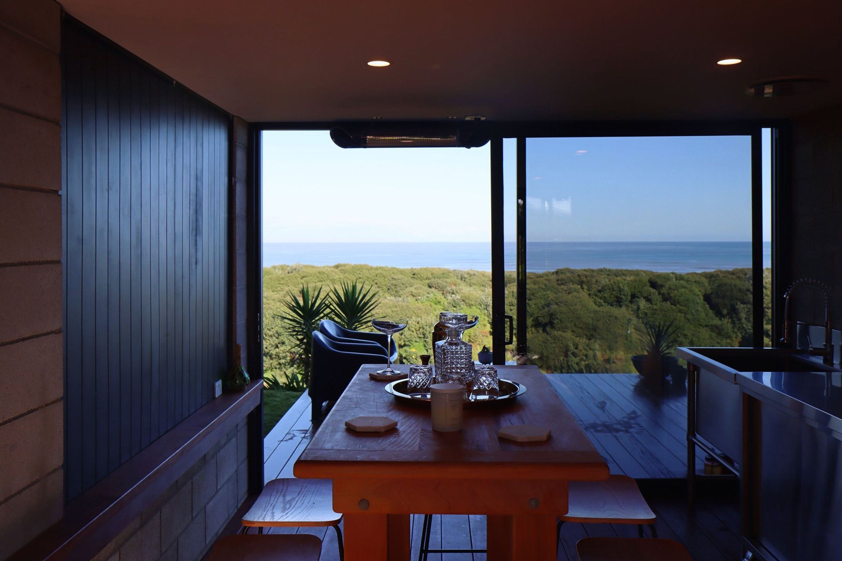 Beachside-Bar11.jpg