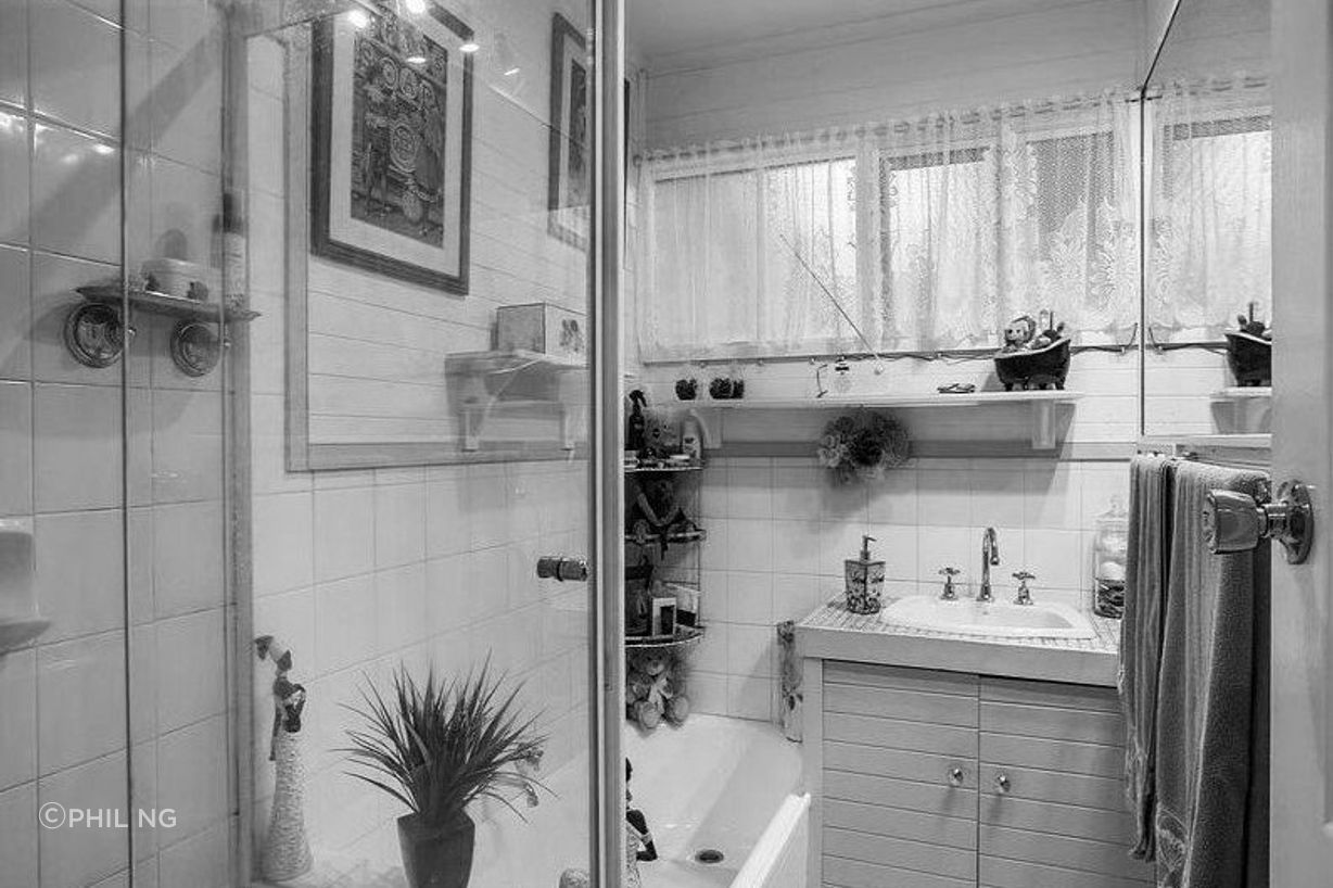 Bathroom BEFORE