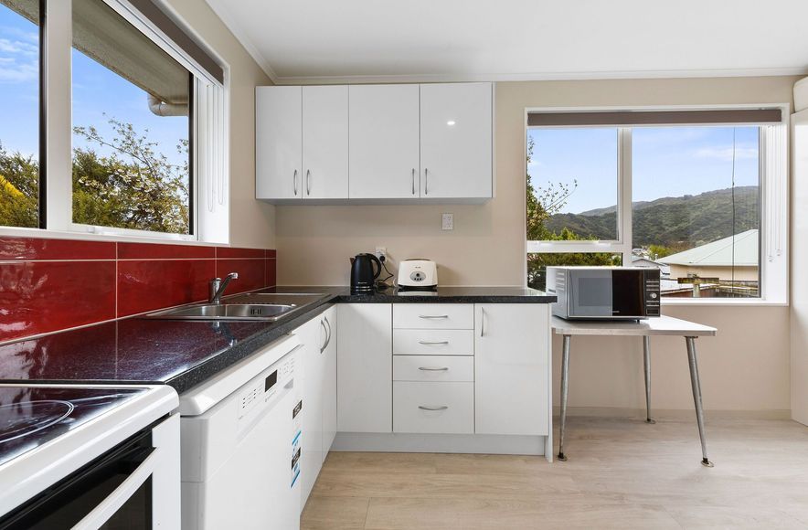Transforming Interiors with Bold Colours