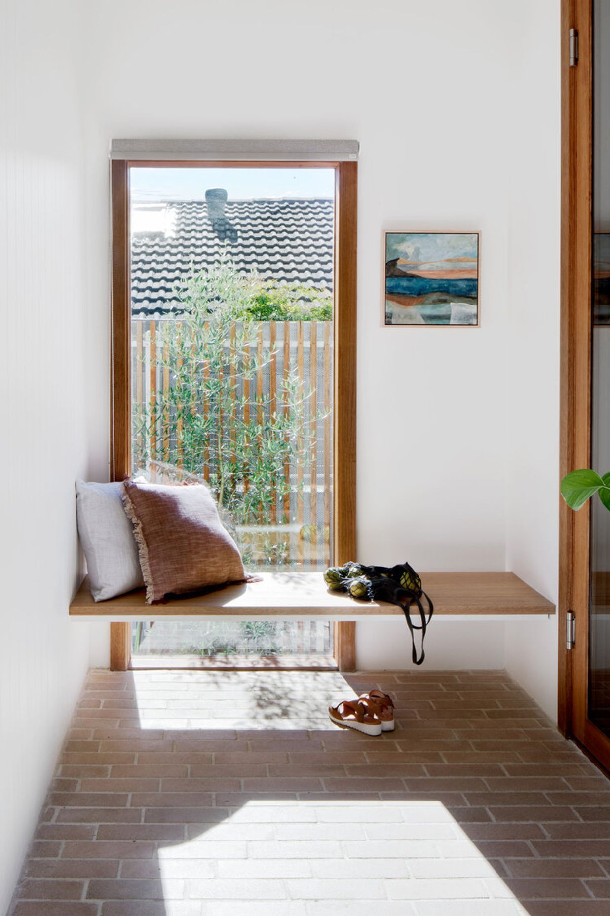 Belle, Doncaster East