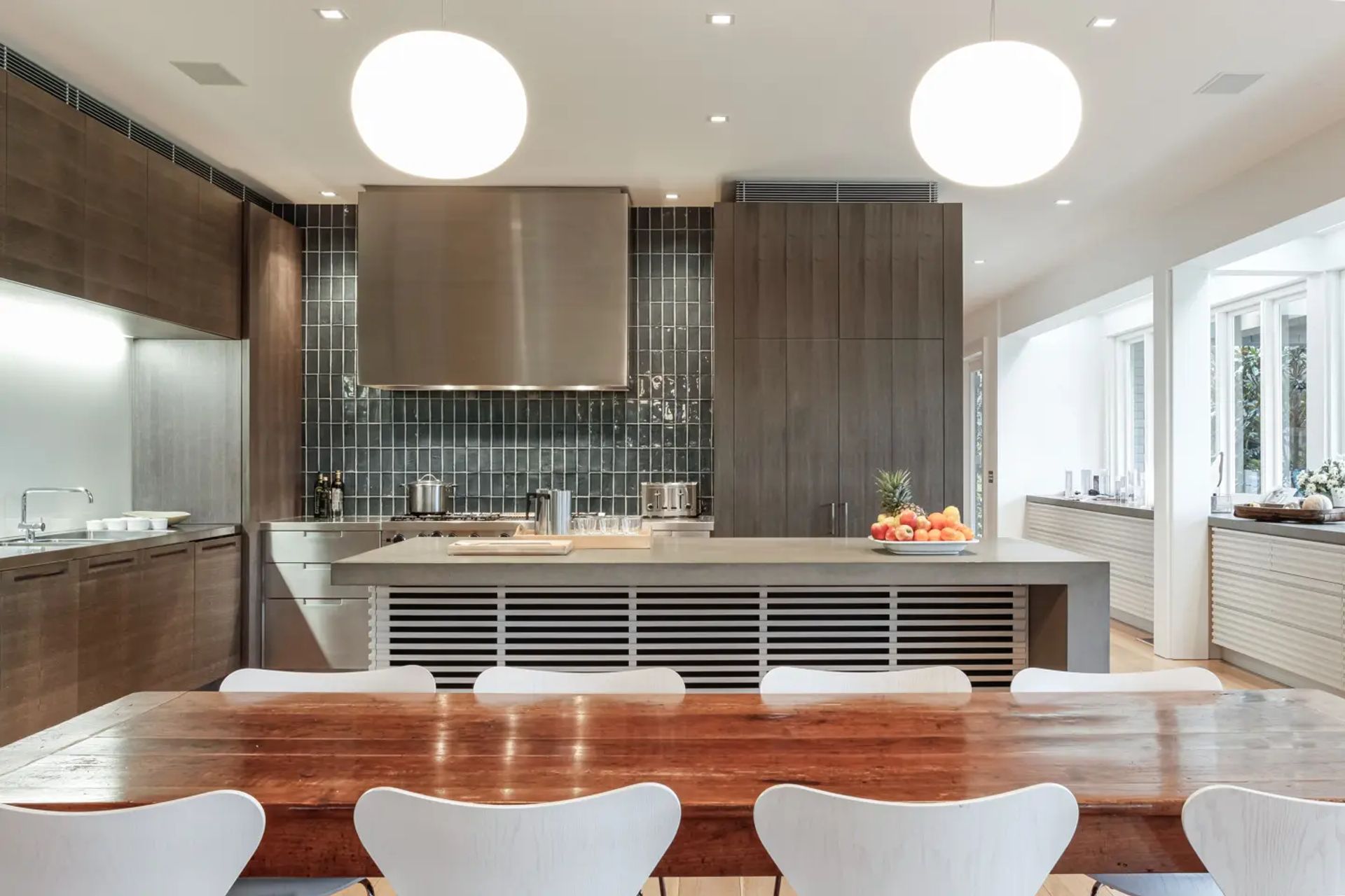 ##Bellevue Hill House