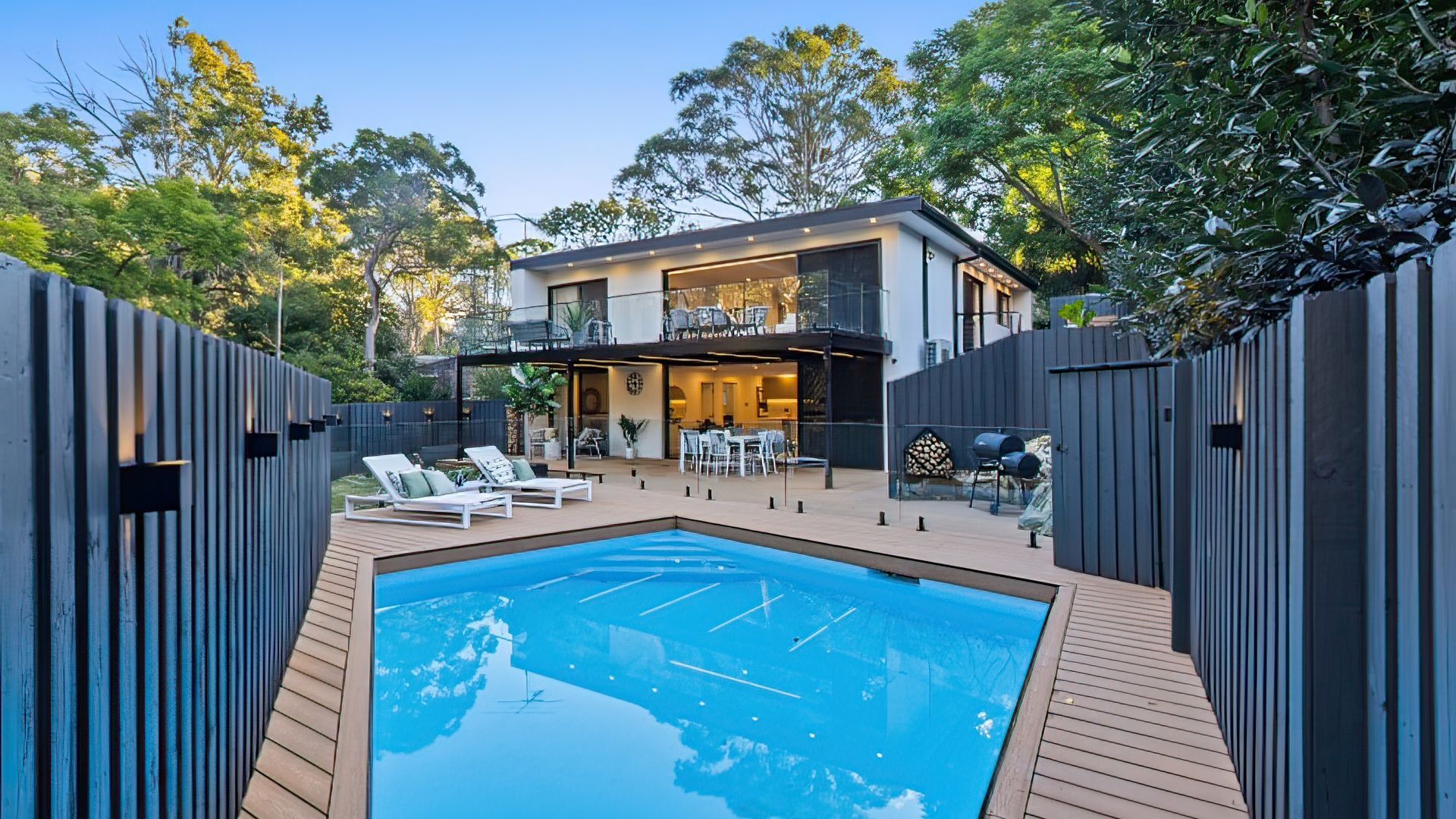 BlueGum Crescent – Picnic Point video