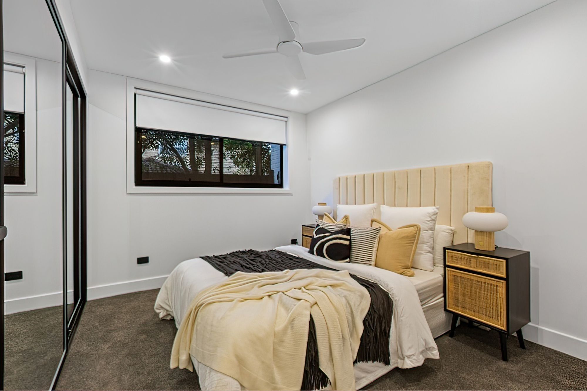 BlueGum-Crescent-Picnic-Point-33-topaz-very-compressed-2x.jpeg