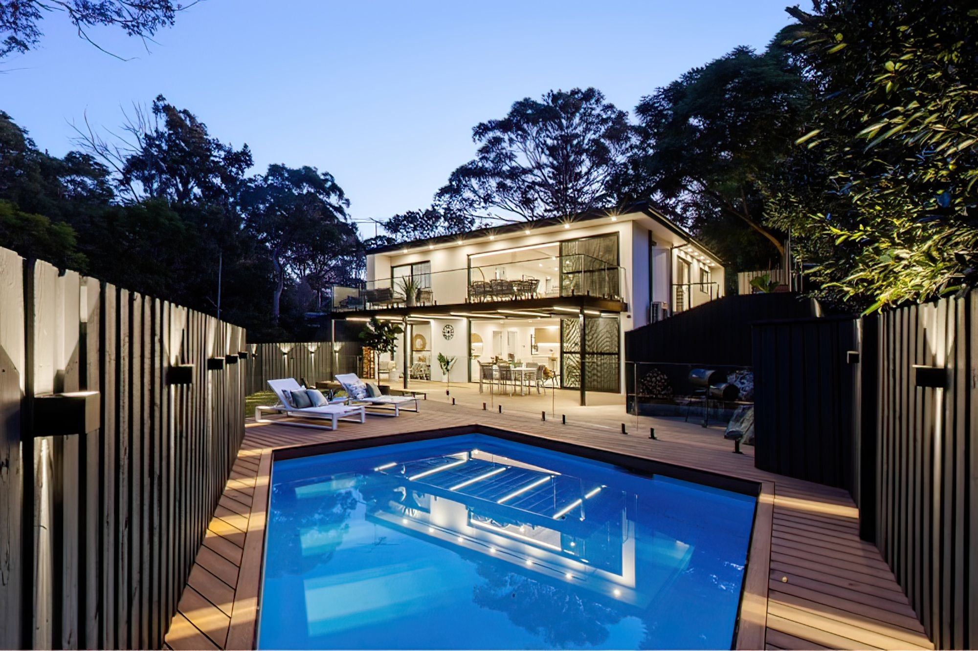 BlueGum-Crescent-Picnic-Point-44-topaz-very-compressed-2x.jpeg