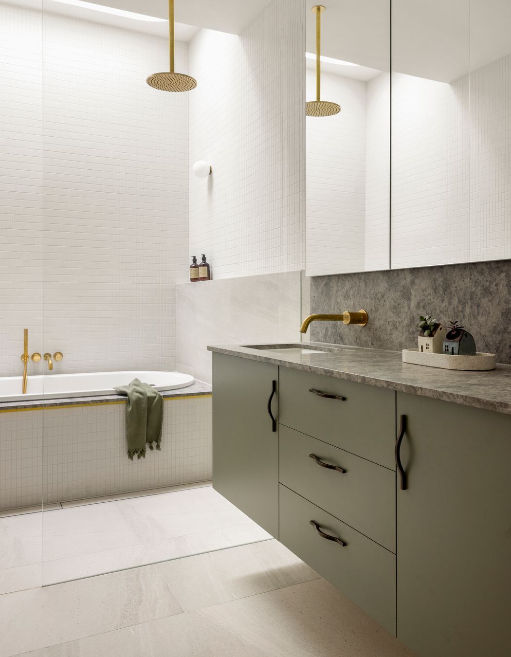 Bonny-House-002-v2.jpg