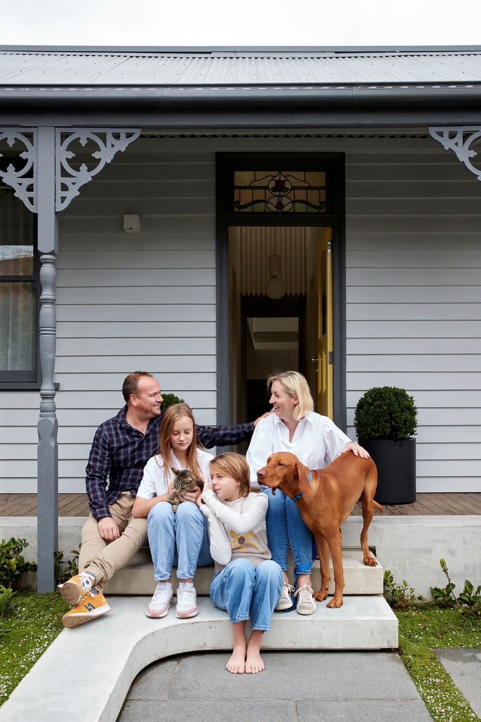 BowerBigSmallHouse-02-Exterior-1000x1500-1.jpg