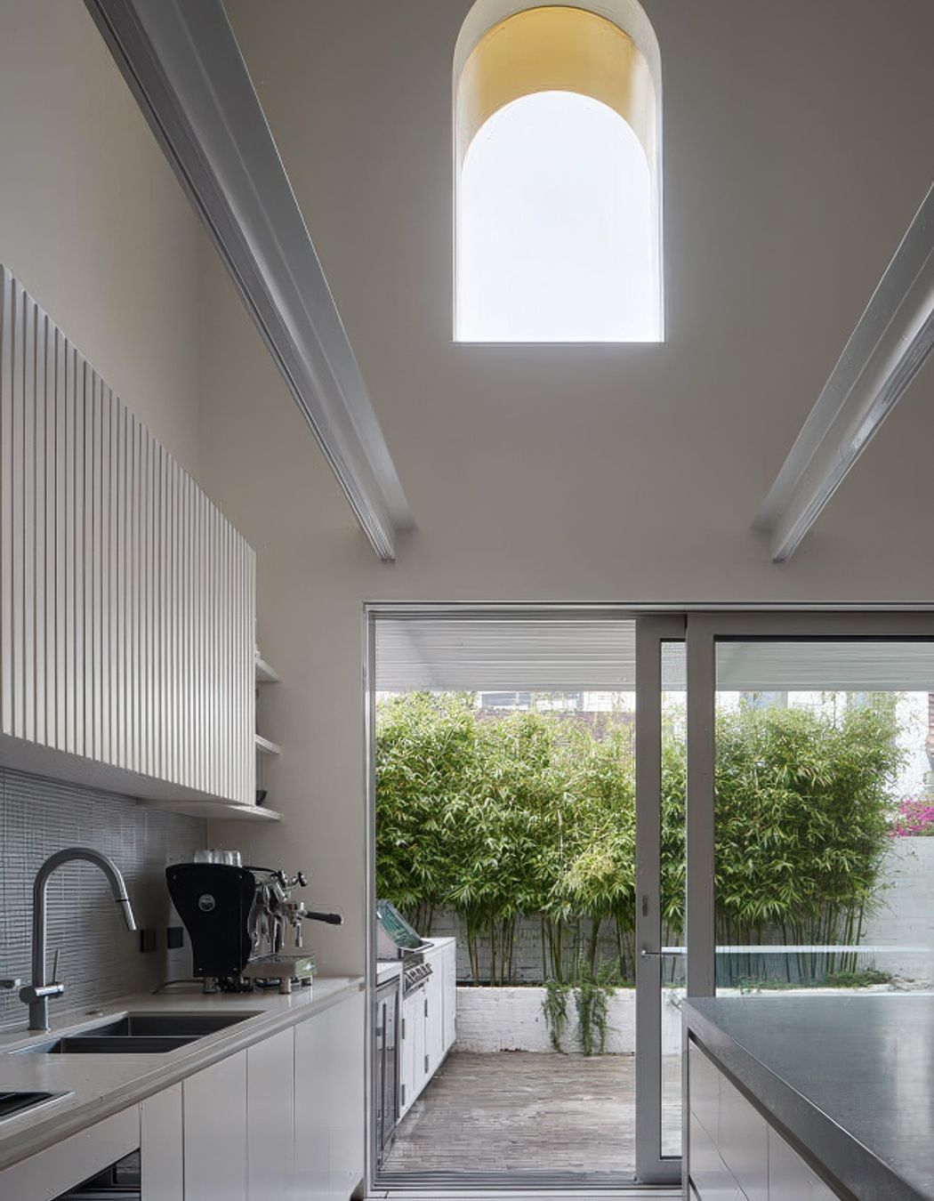 BowerBigSmallHouse-09-Interior-500x750-1-high-fidelity-v2-13x.jpeg