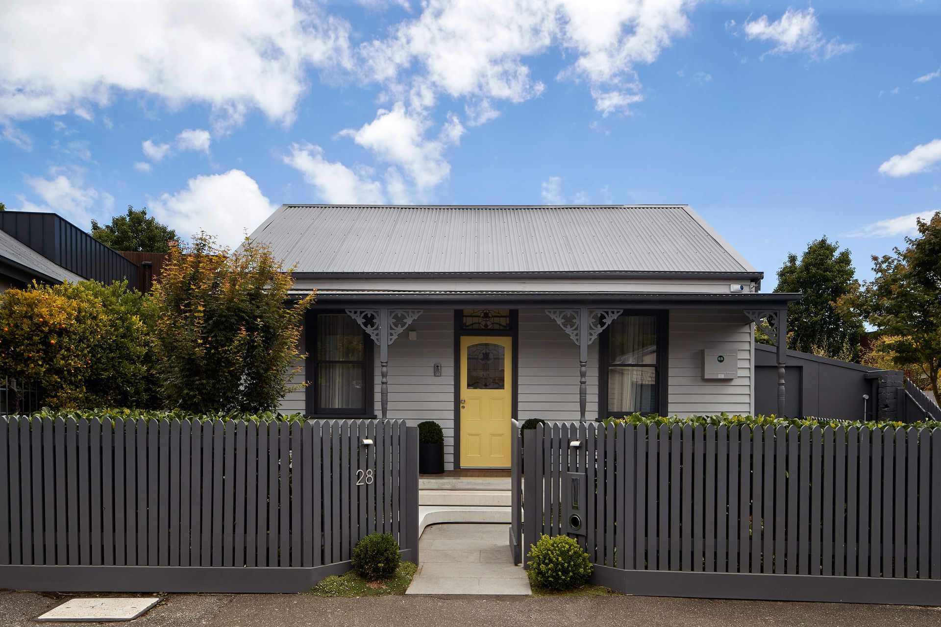 BowerBigSmallHouse-17-Exterior-2560x1706-1.jpg