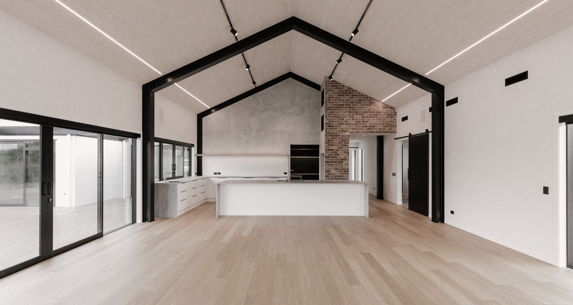 Oak Flooring - Natural colours banner