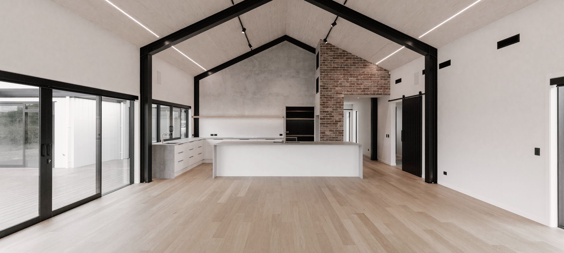 Oak Flooring - Natural colours banner