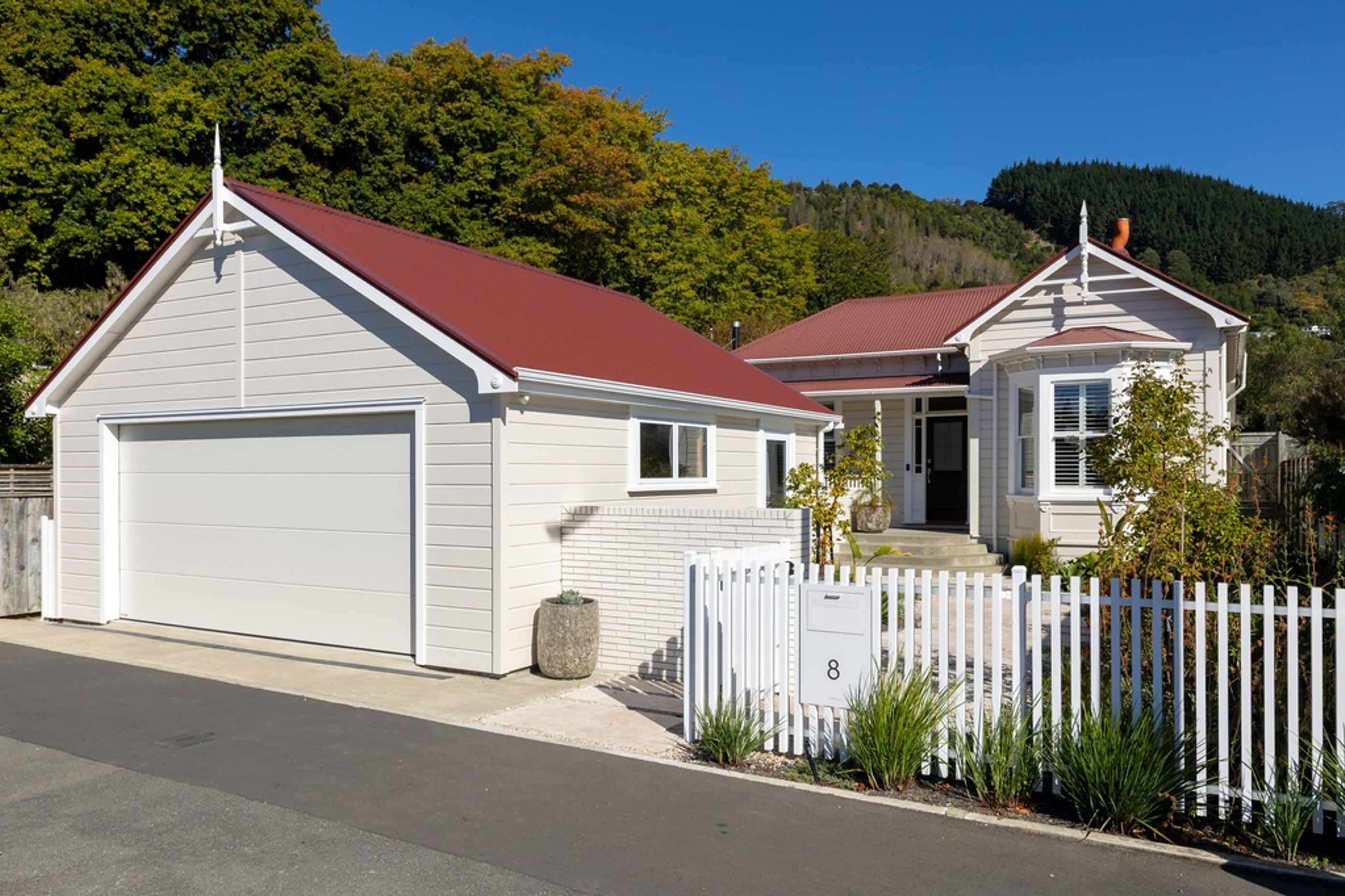 Brougham-St-Villa-Garage-and-House-2.jpg