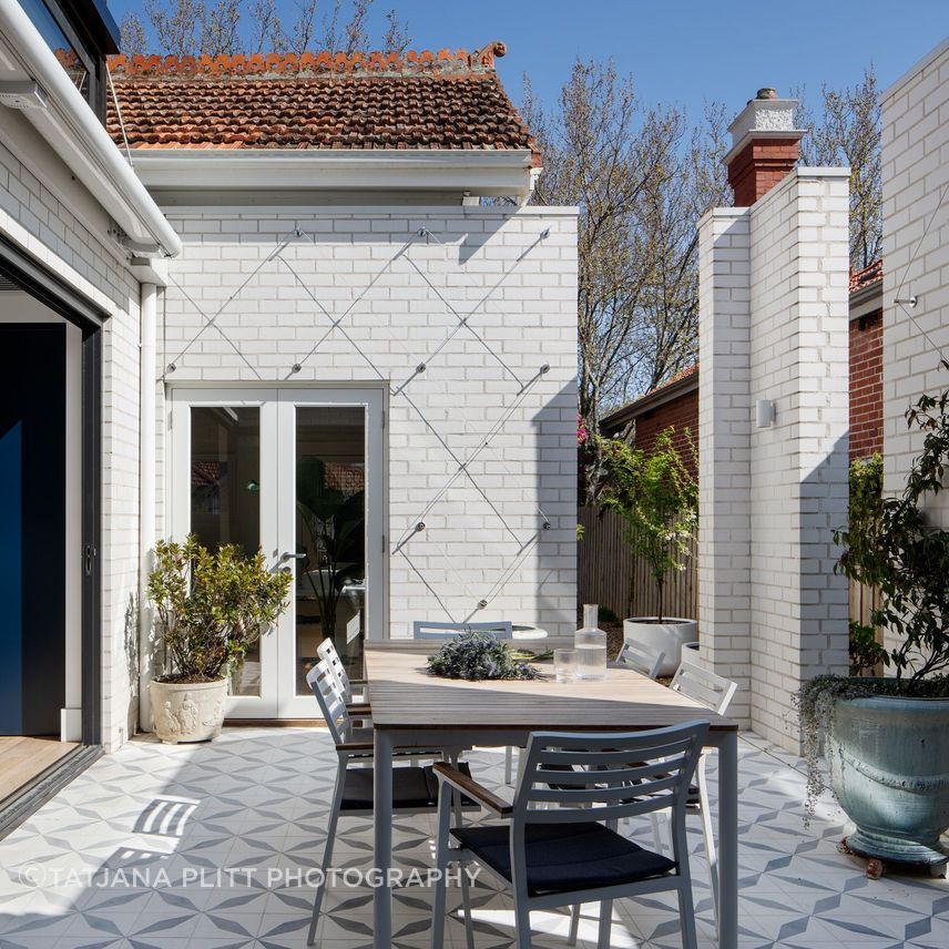Builders-of-Architecture-QuinnEpping-StTatjana-Plitt246.jpg