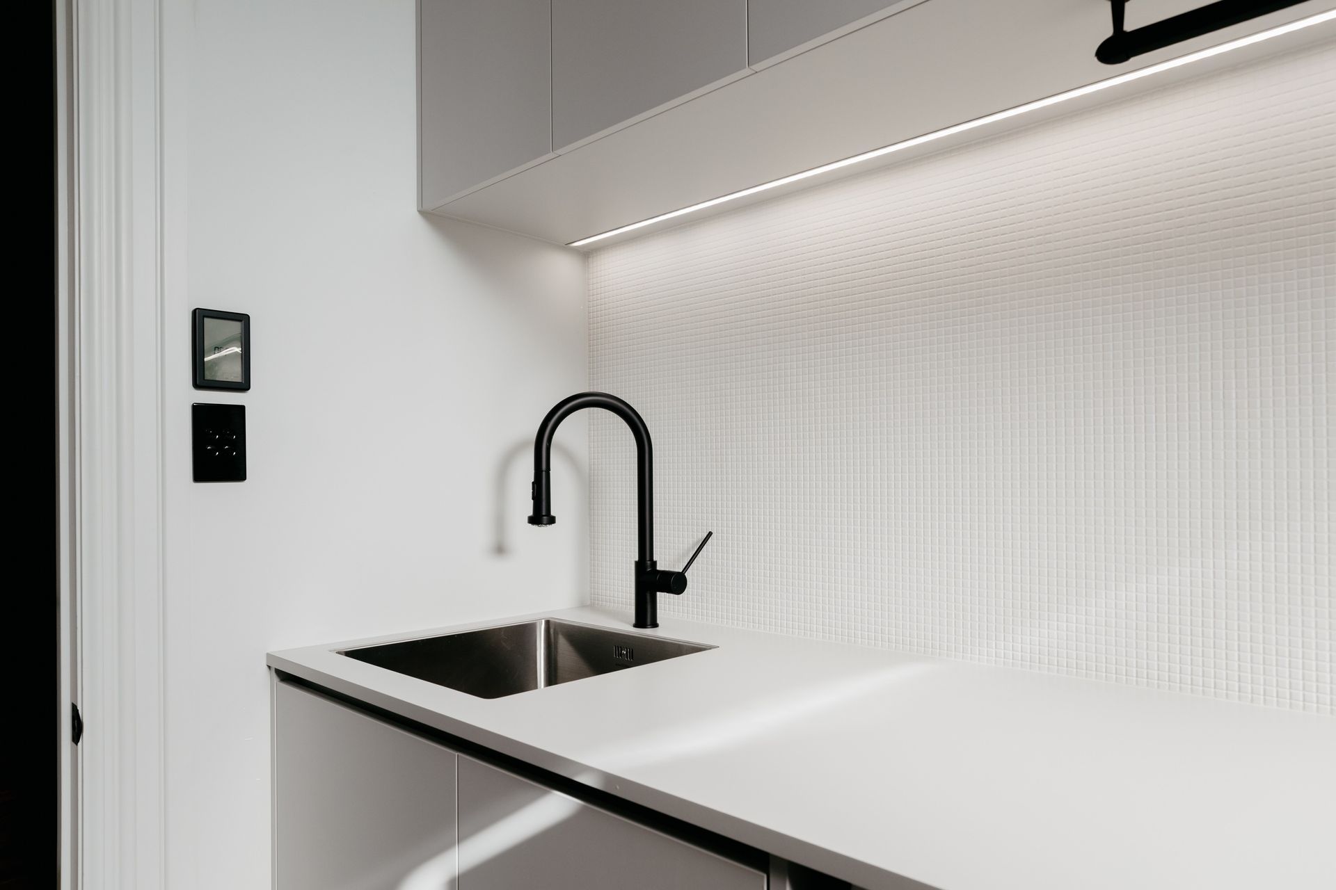 Character with Super White