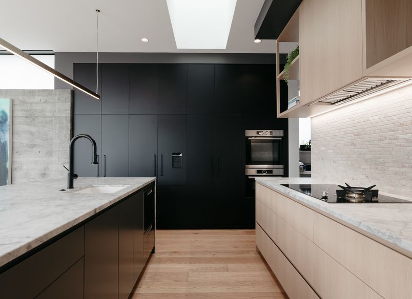 Character Villa with Super White