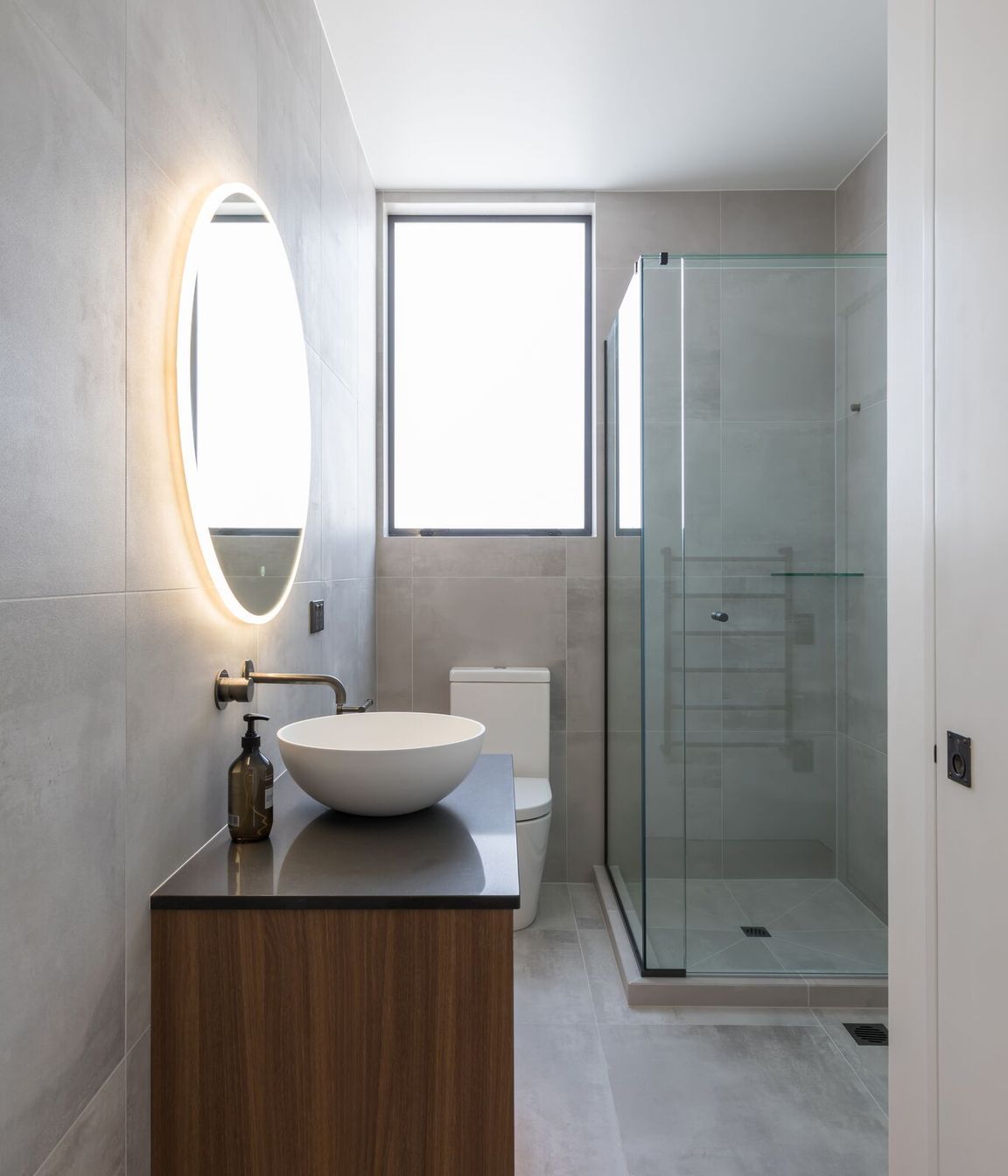 Guest Bathroom 2