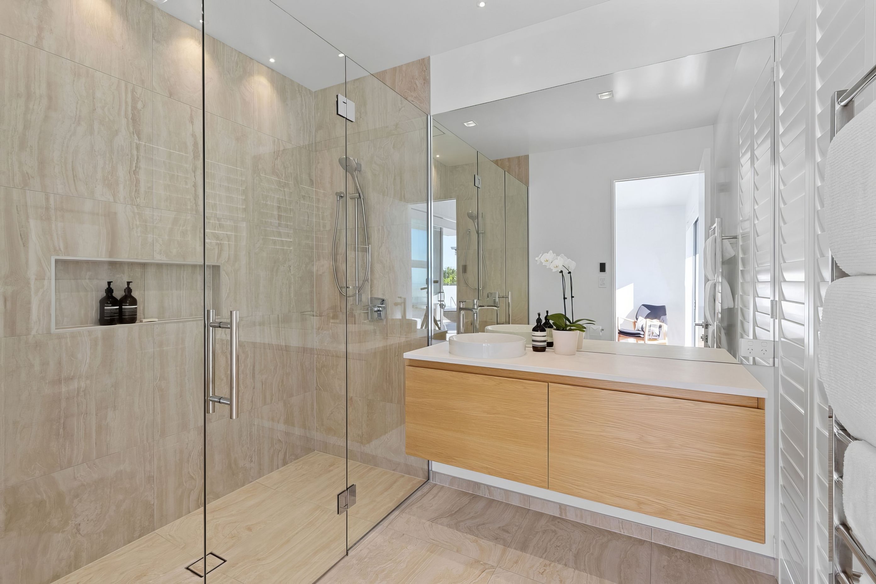 CB-12391-2-2-25Ensuite-gigapixel-standard-v2-15x.jpeg