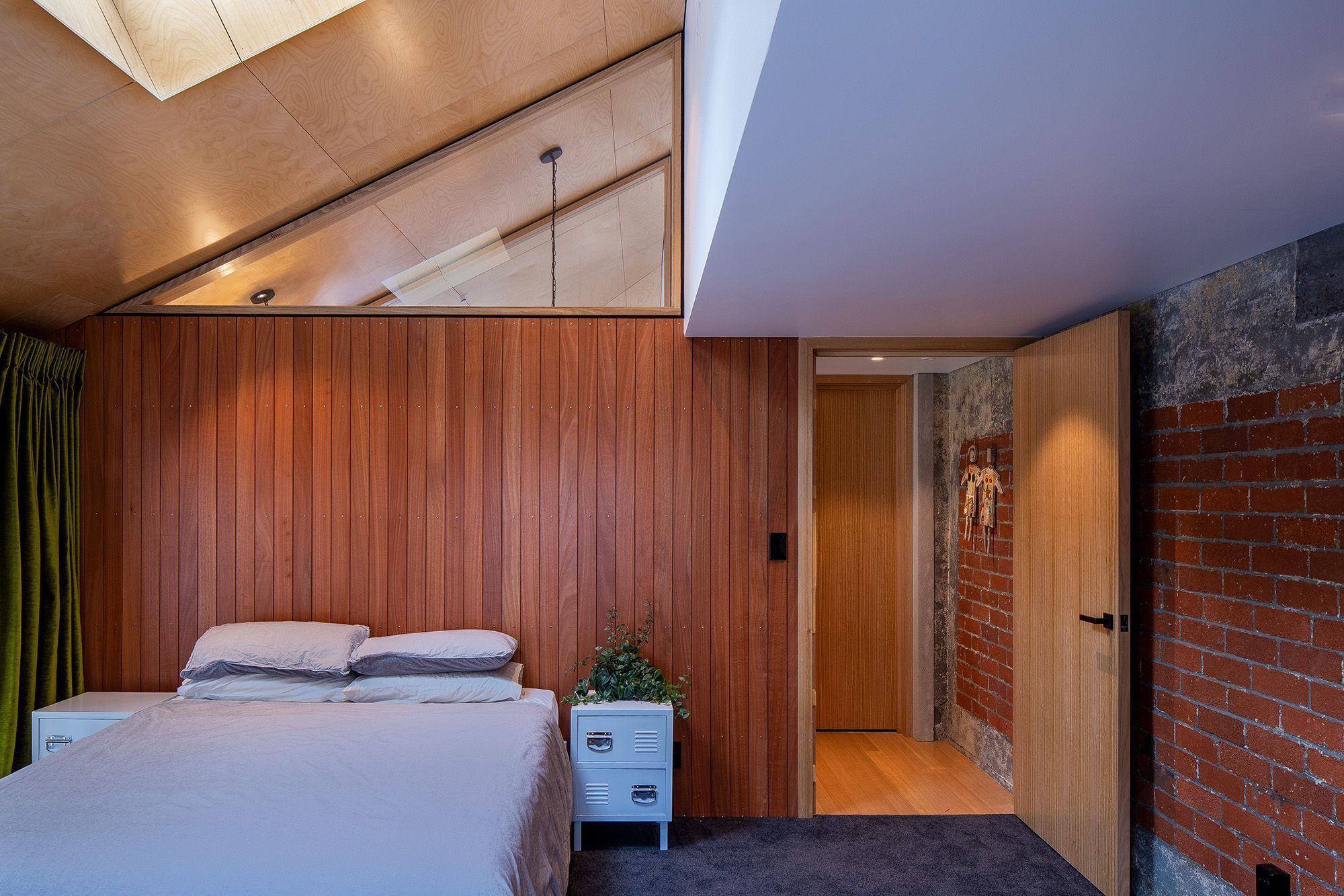 Carbonic Ice Apartment