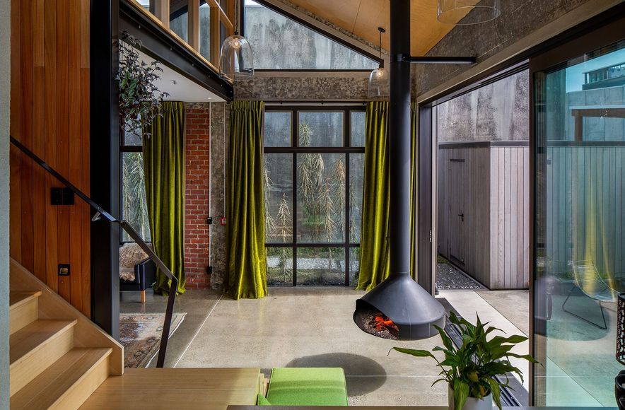 Carbonic Ice Apartment