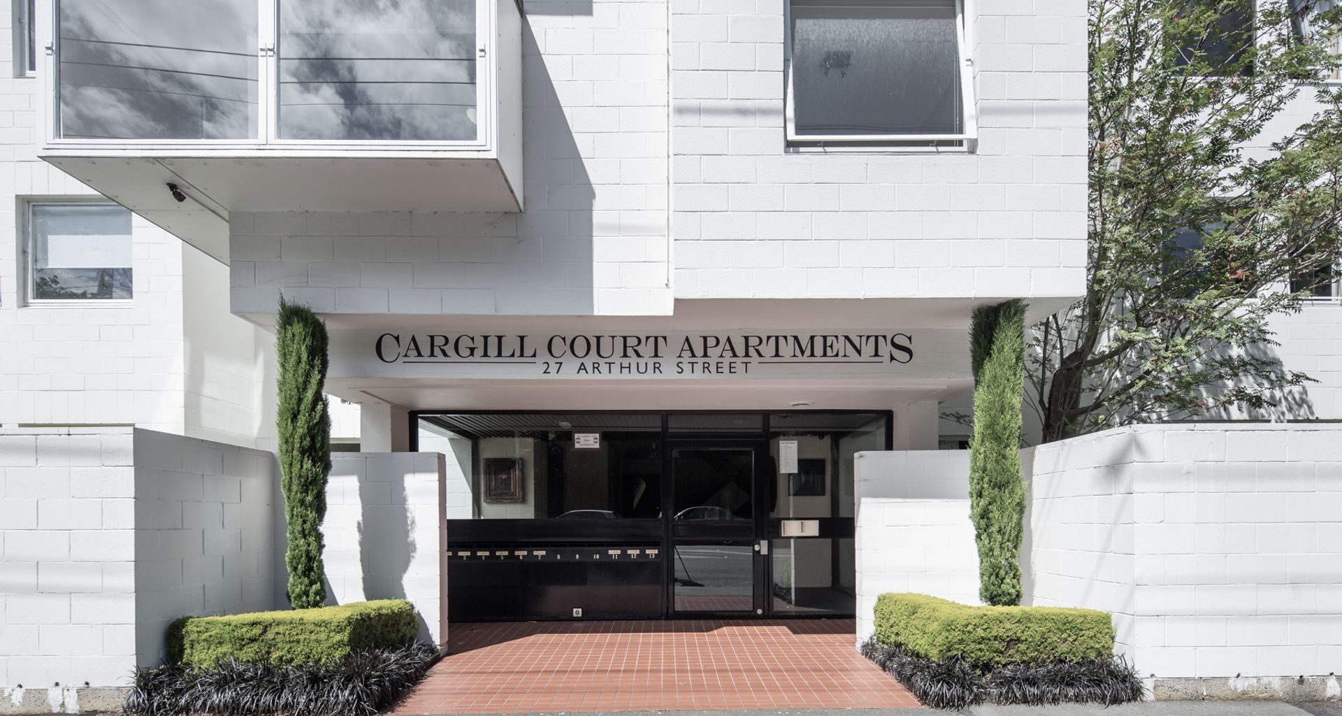 Cargill Court Apartments (1973) banner