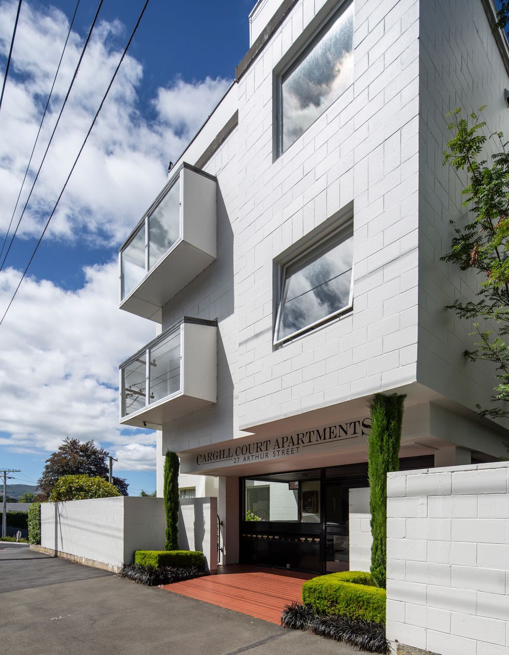 Cargill Court Apartments (1973)