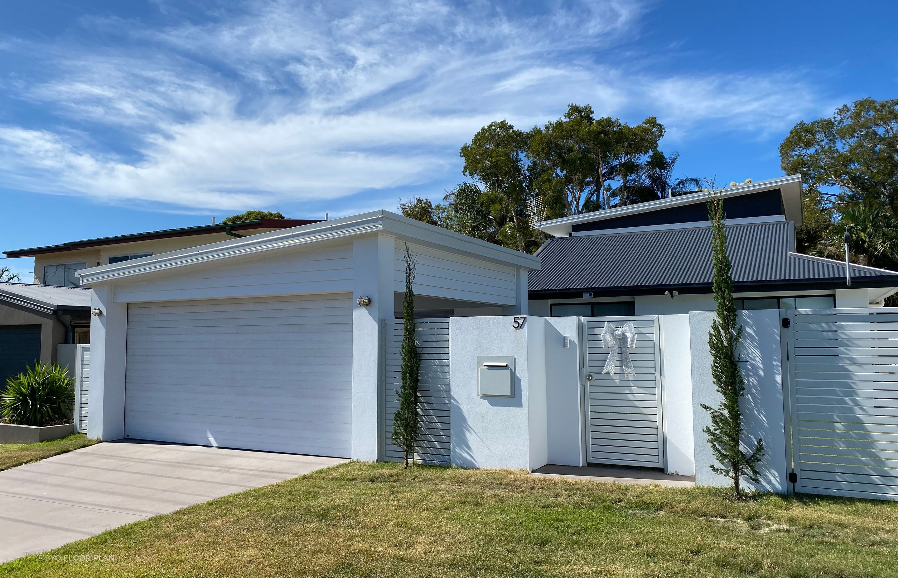Modern Transformation to 60s Brick &amp; Tile House