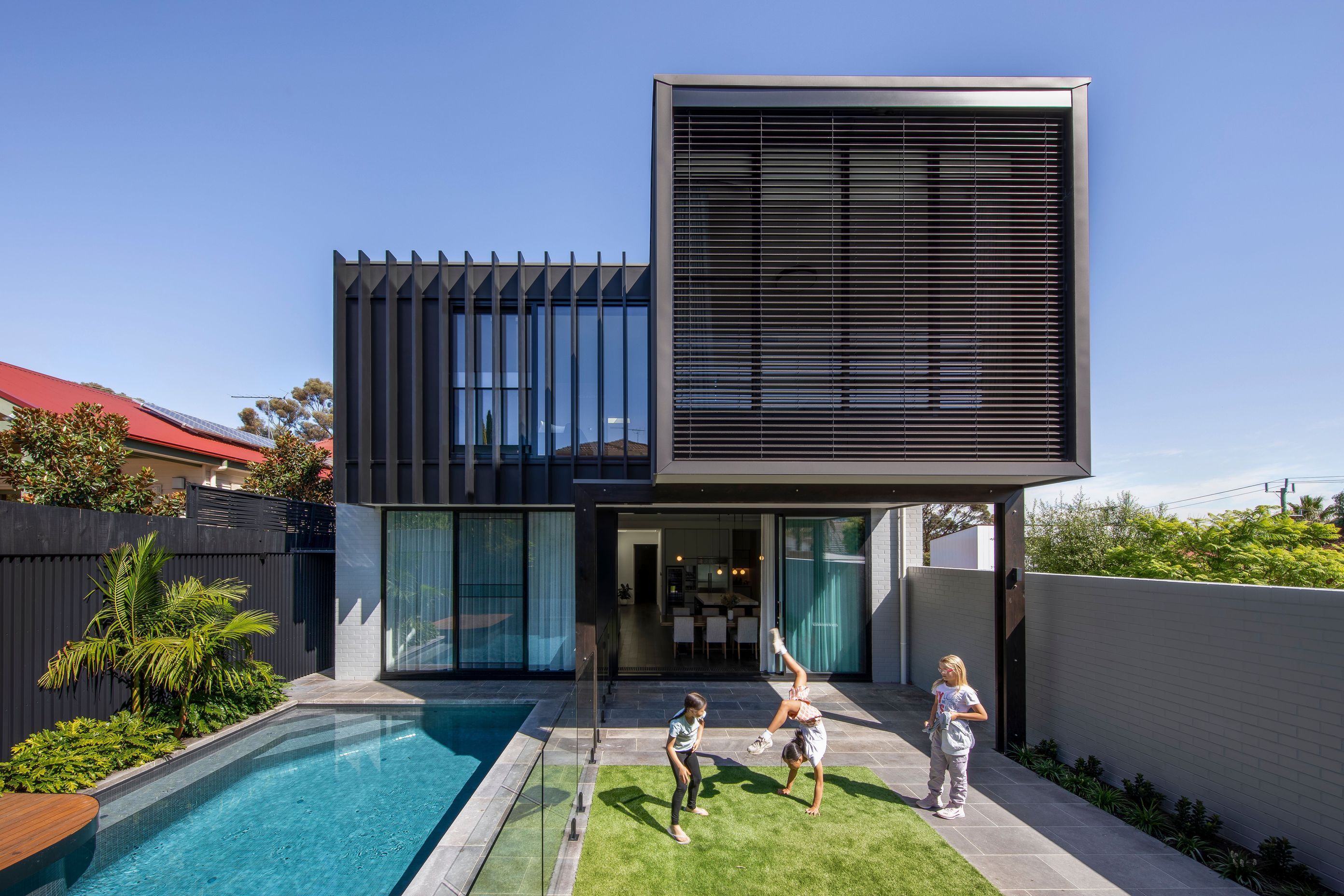 Hawthorn Road, Northcote