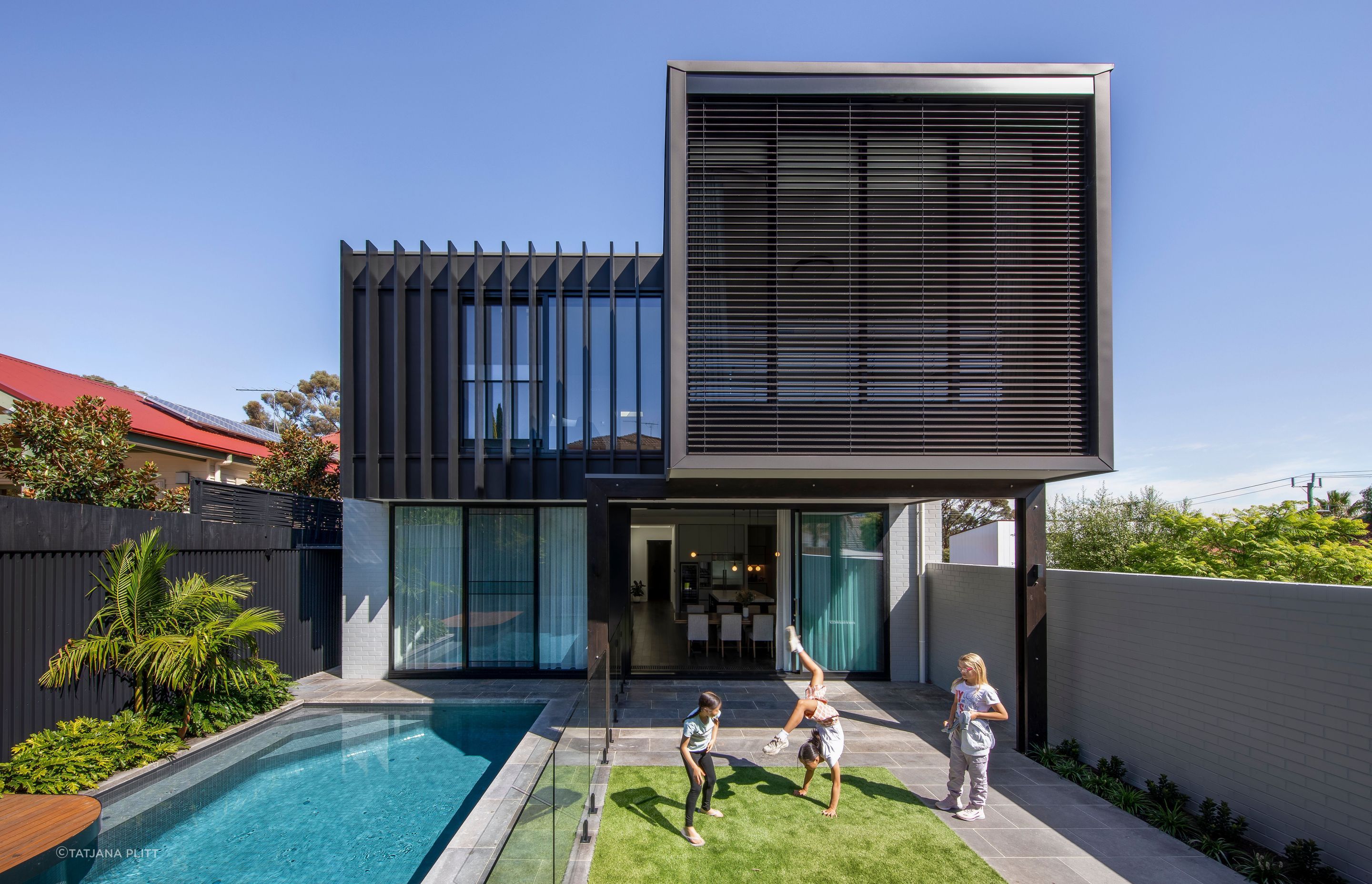 Hawthorn Road, Northcote