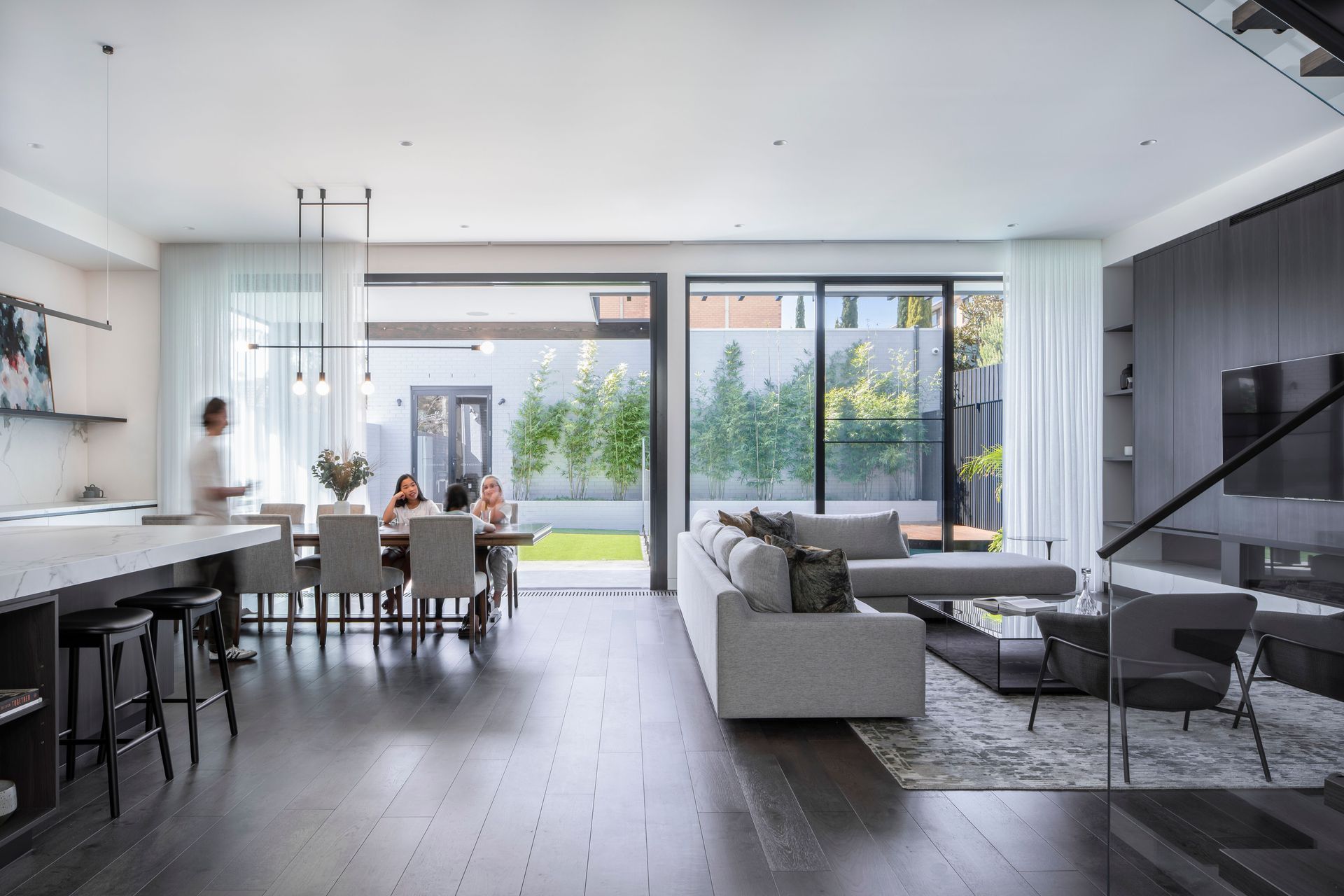 Hawthorn Road, Northcote