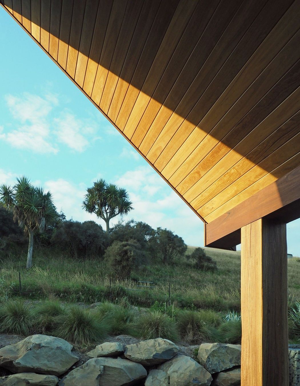 Chaplin-Crooks-ArchitectsWalnut-CottageCovered-deck-looking-northeast.jpg