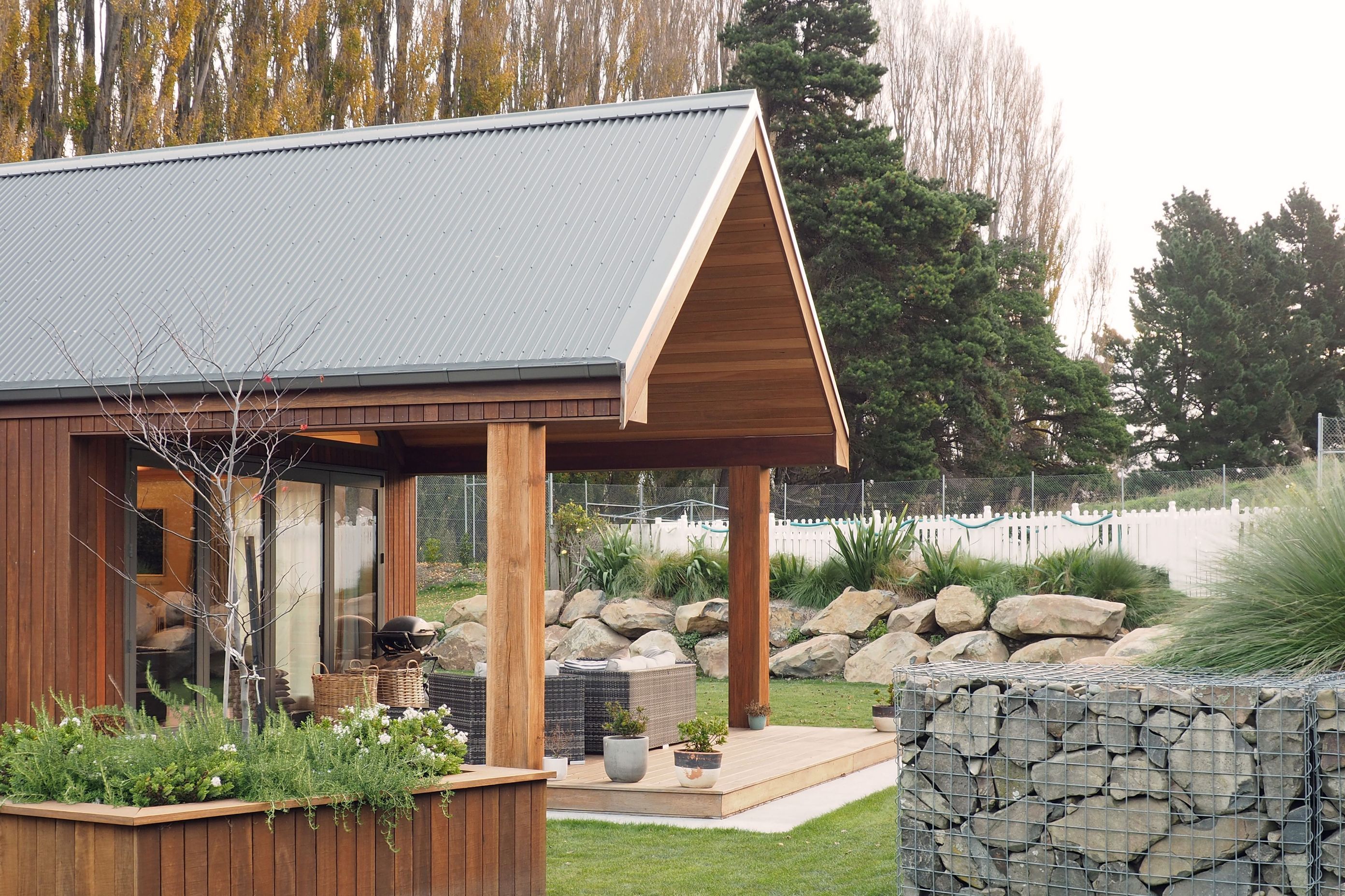 Chaplin-Crooks-ArchitectsWalnut-CottageCovered-deck-viewed-from-east.jpg