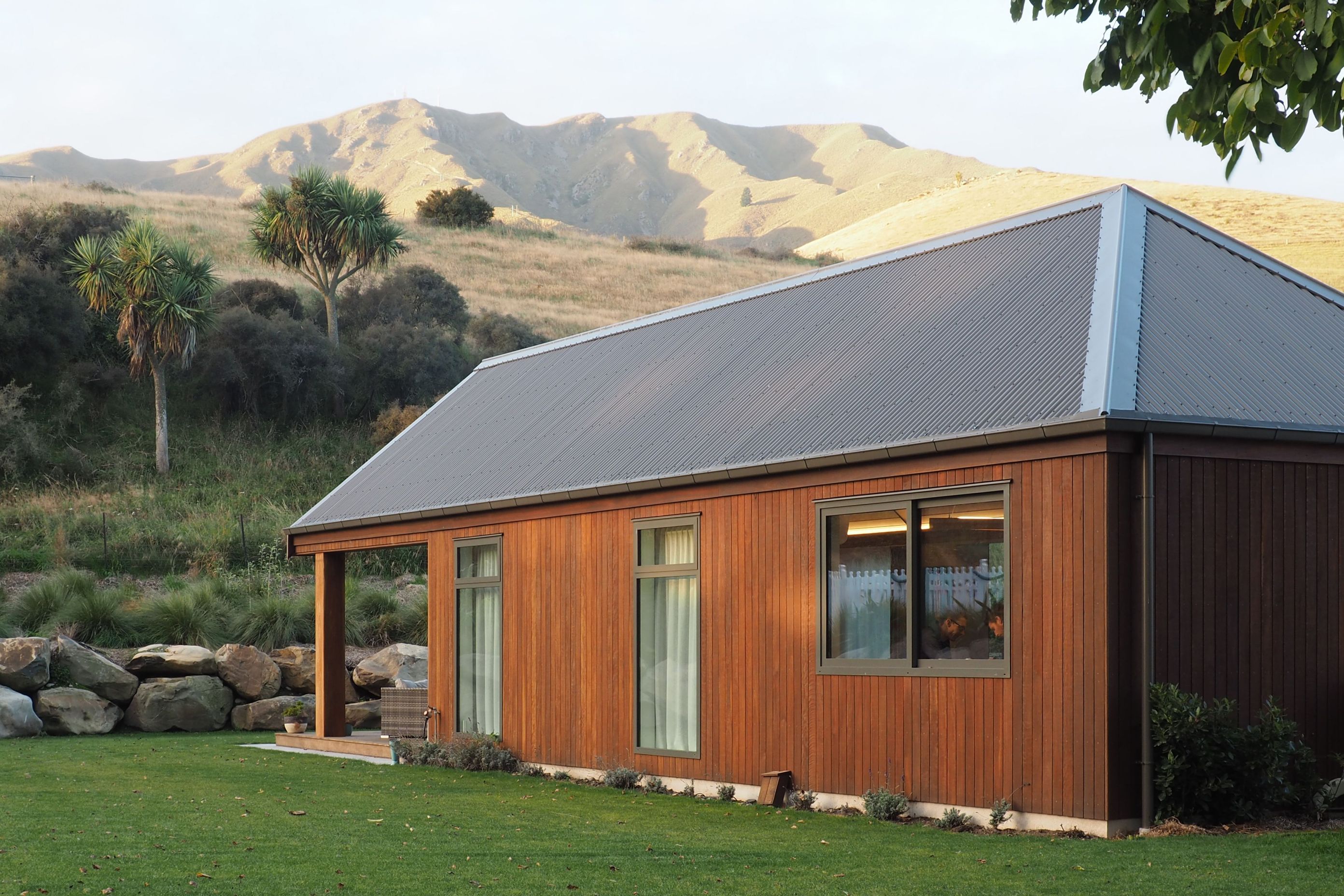 Chaplin-Crooks-ArchitectsWalnut-CottageLiving-and-kitchen-addition-viewed-from-southwest.jpg